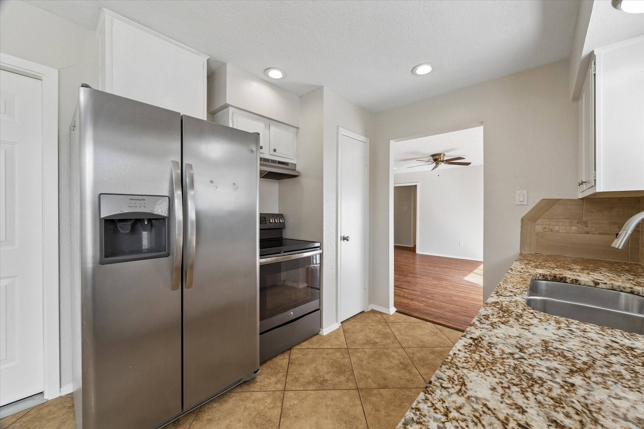 17134 Barcelona Drive Property Photo 9