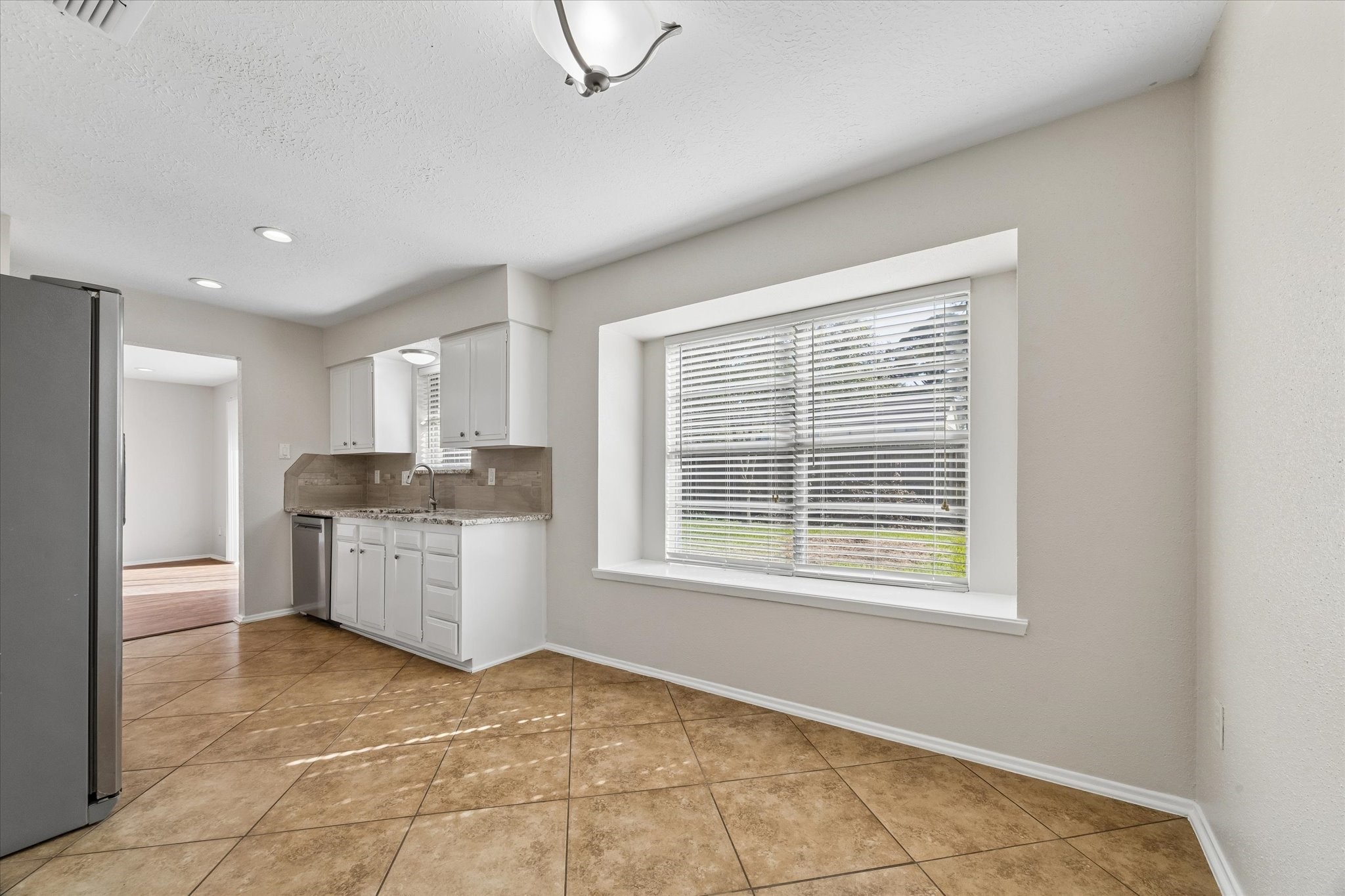 17134 Barcelona Drive Property Photo 11