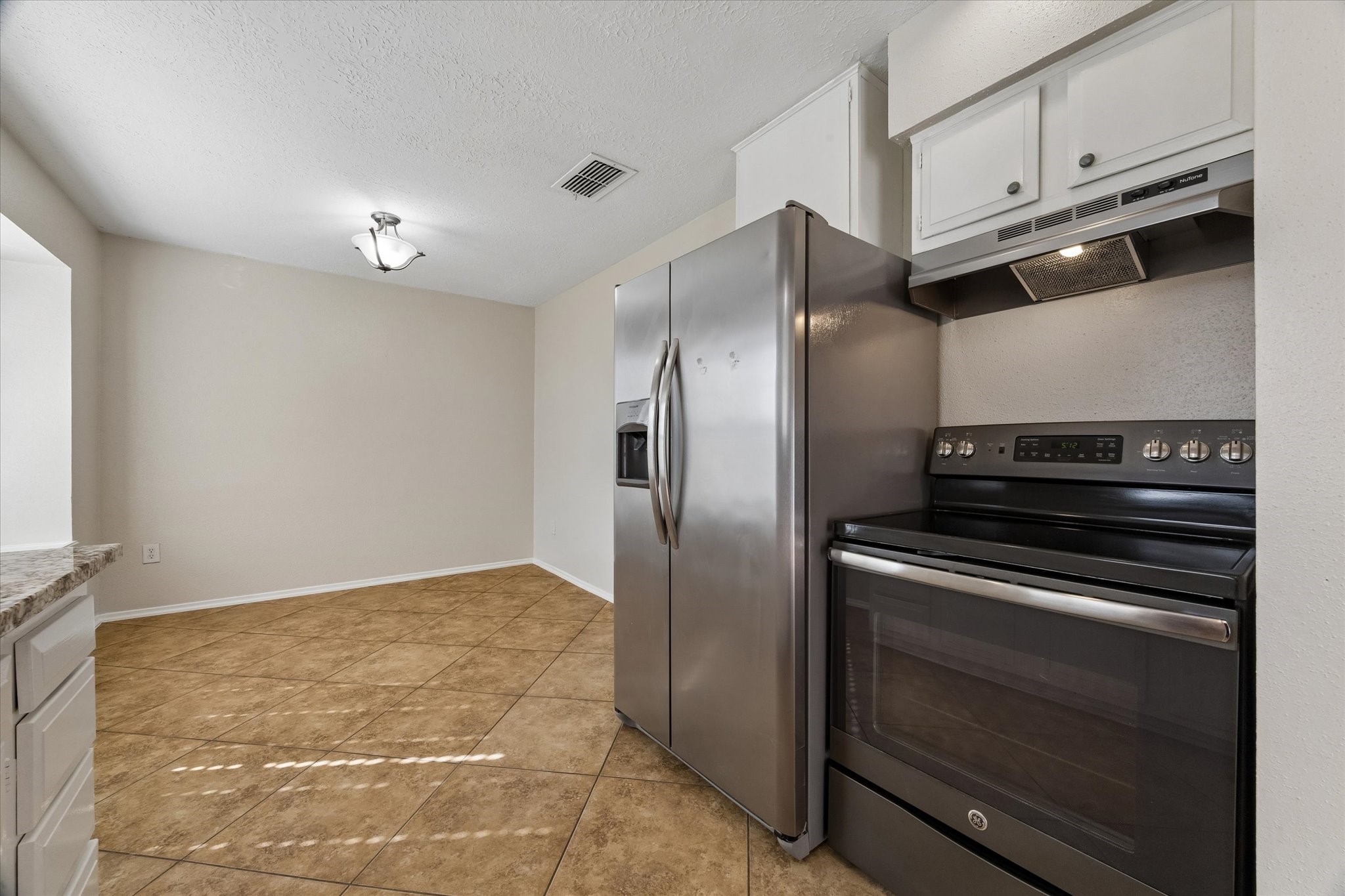 17134 Barcelona Drive Property Photo 13