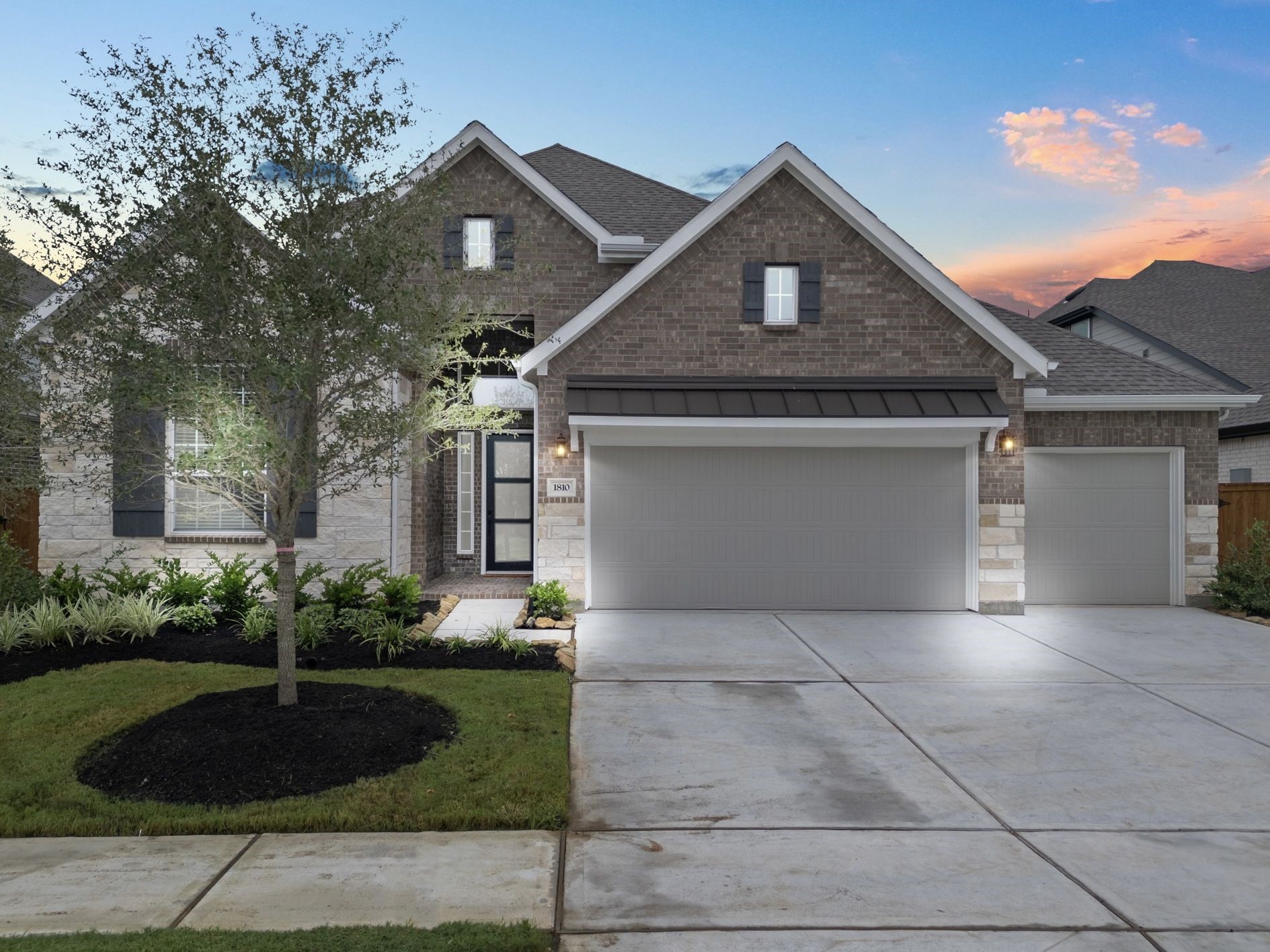 18220 Saffron Sun Street Property Photo