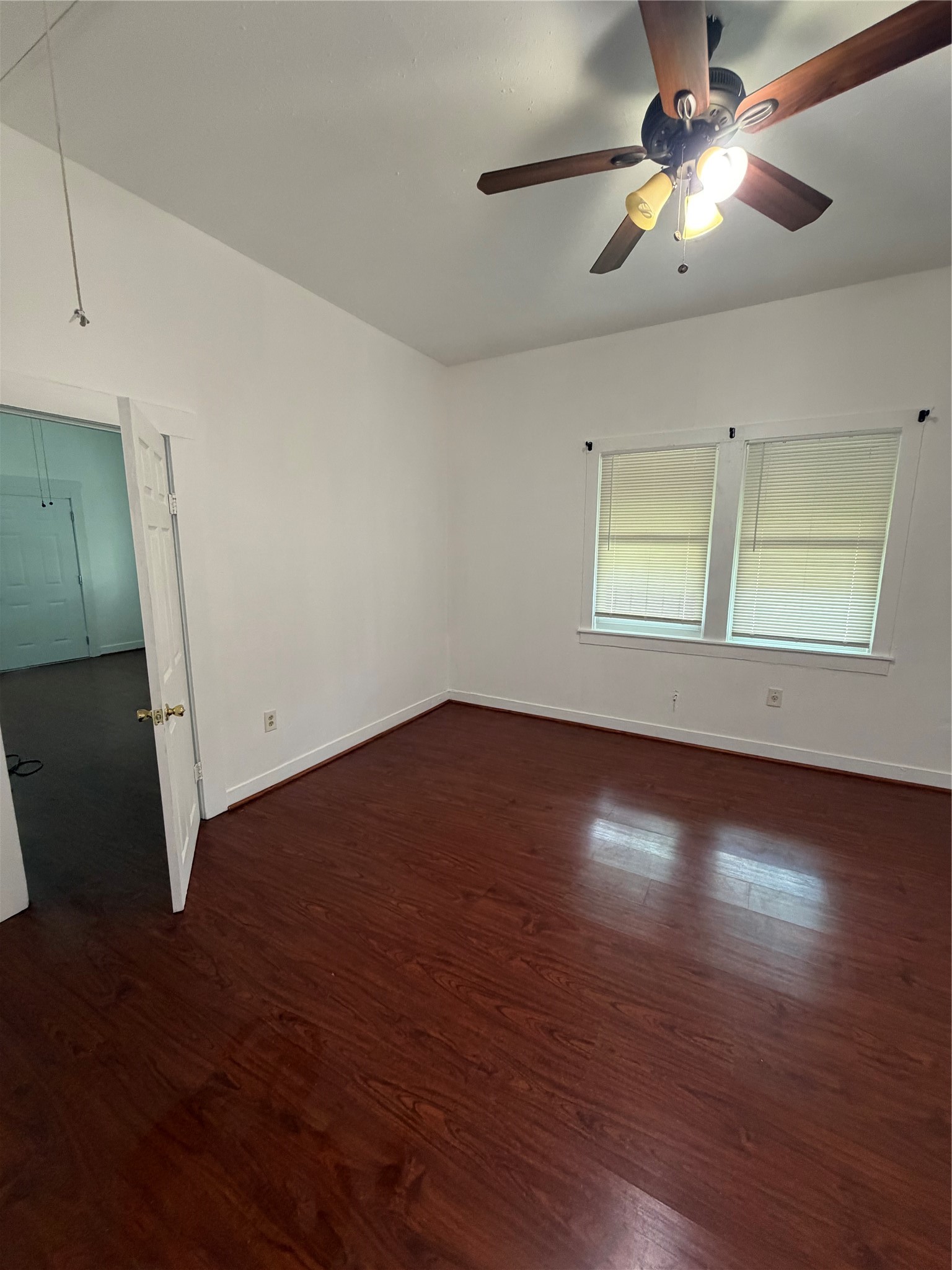 712 Harrington Street B Property Photo 11