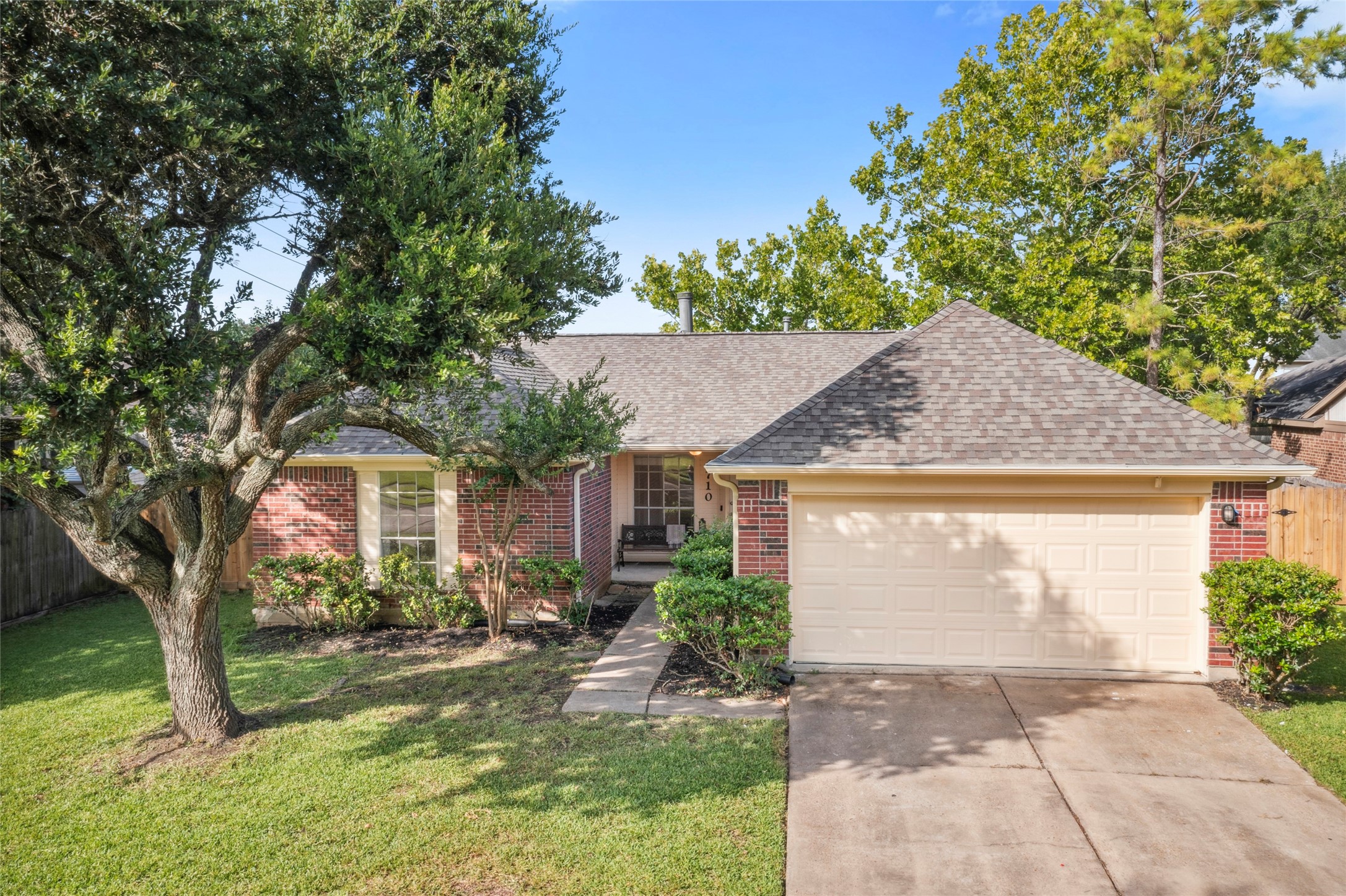 4710 Linden Place Property Photo 1
