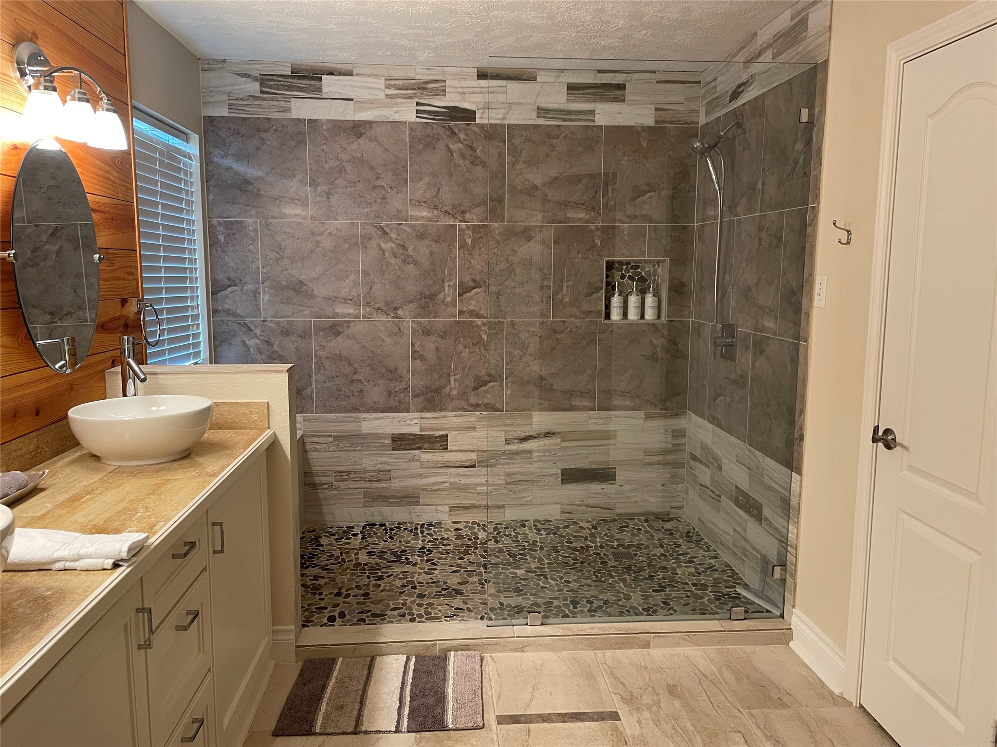 3515 Emerson Drive Property Photo 13