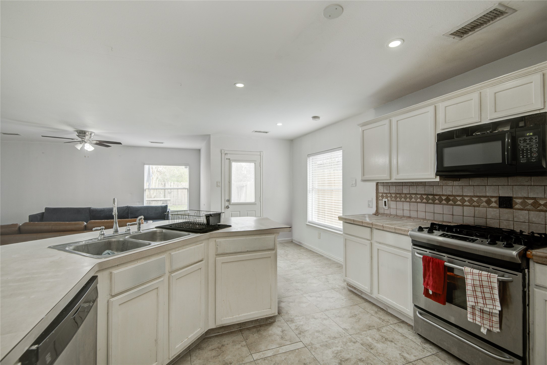 21002 Vista Trace Drive Property Photo 15