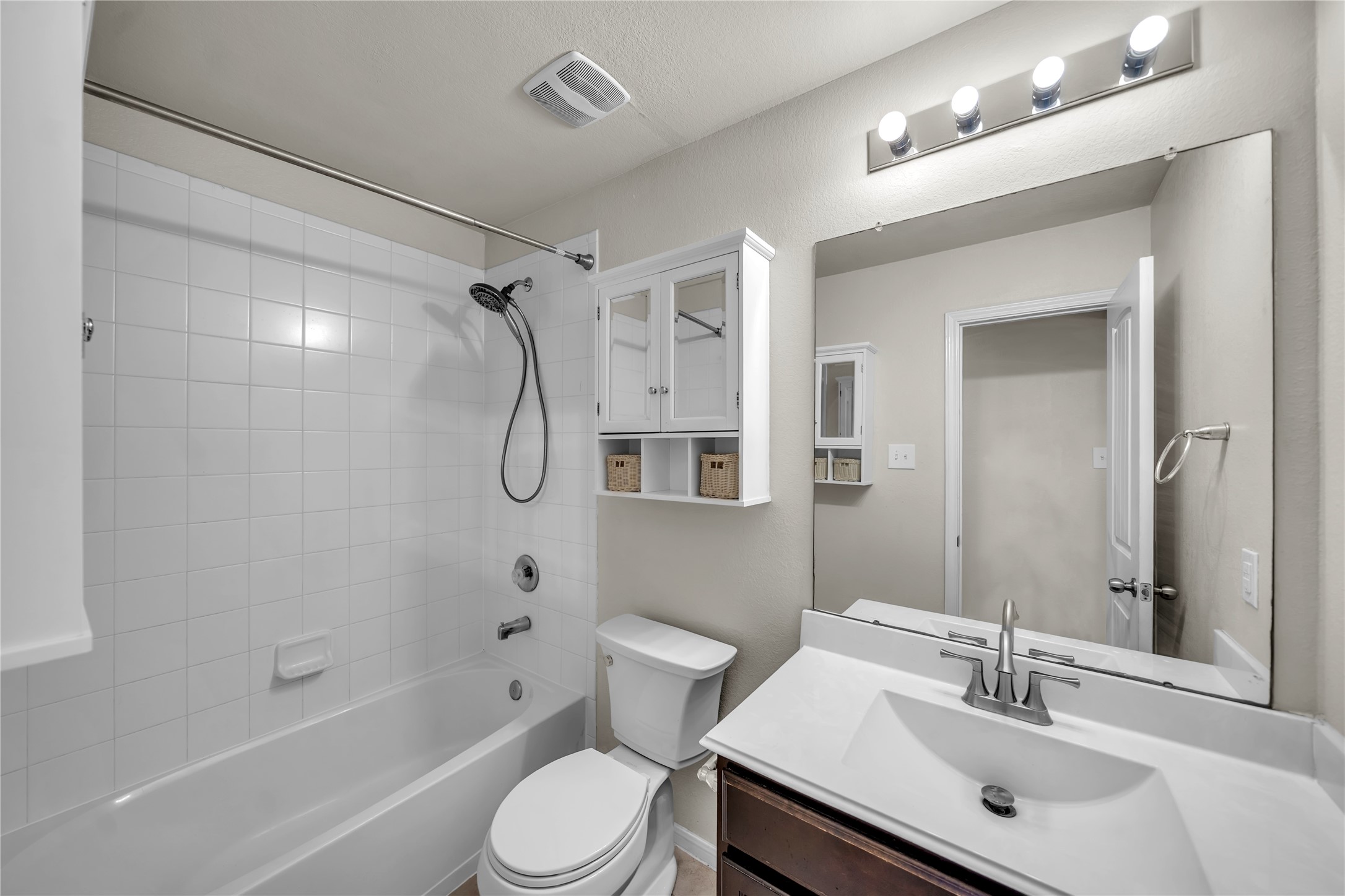 29035 Jacobs River Drive Property Photo 11