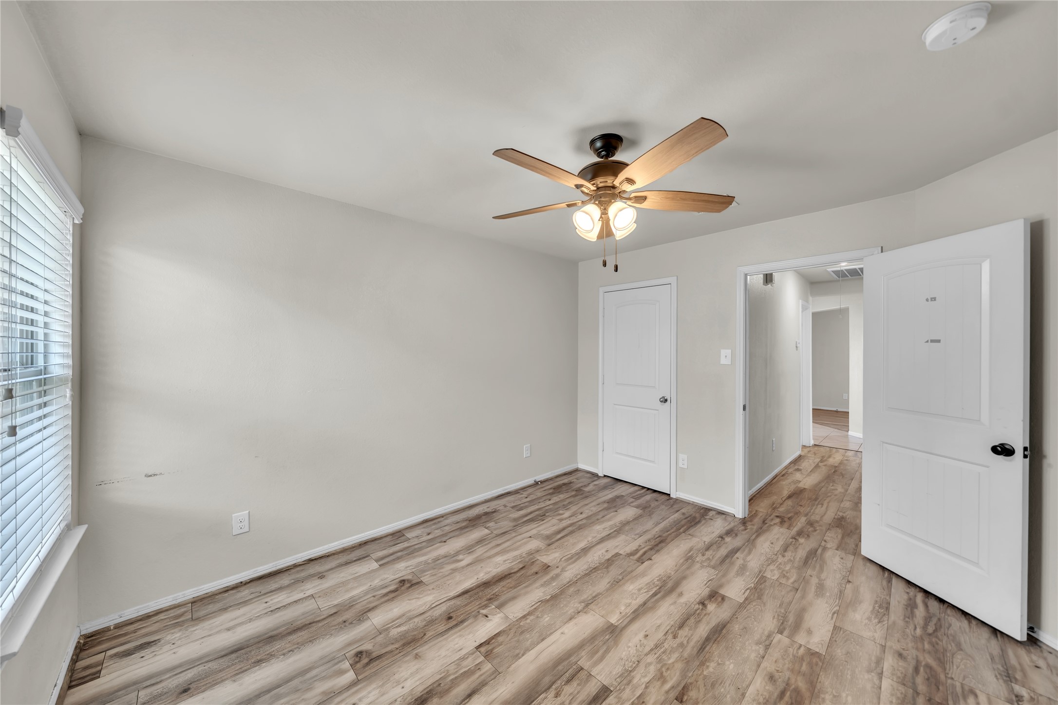 29035 Jacobs River Drive Property Photo 13