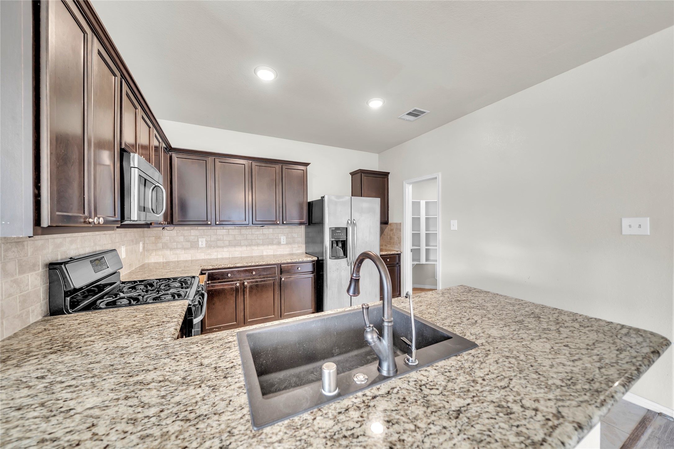 29035 Jacobs River Drive Property Photo 22
