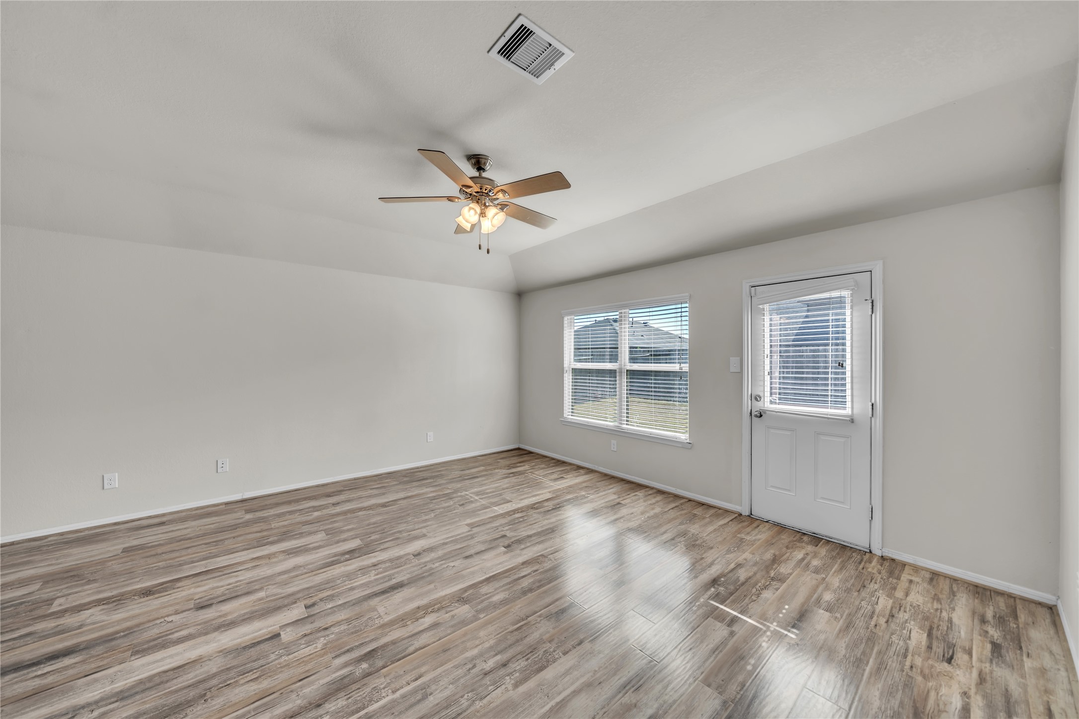 29035 Jacobs River Drive Property Photo 35