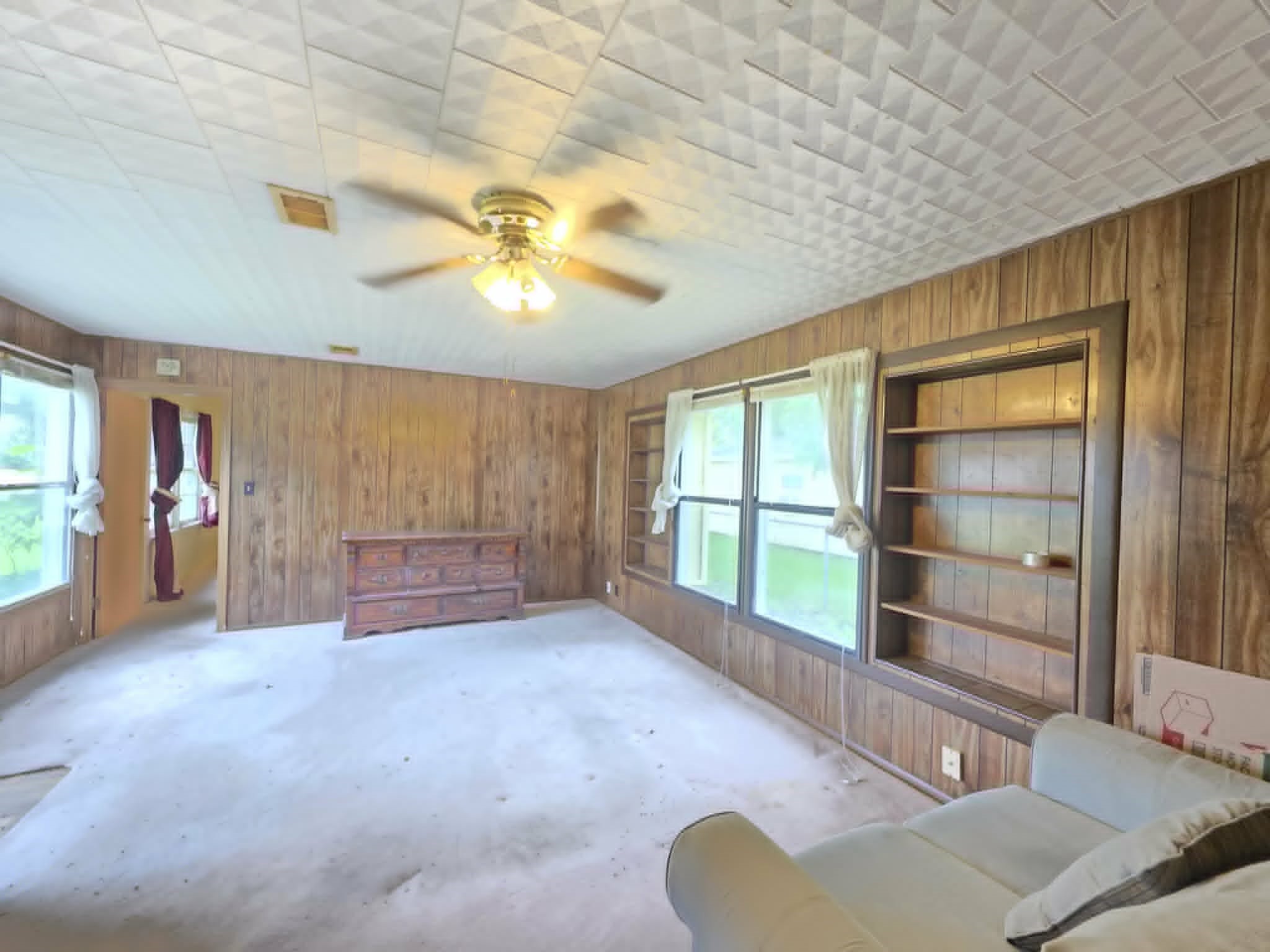 1420 Elm Avenue Property Photo 7