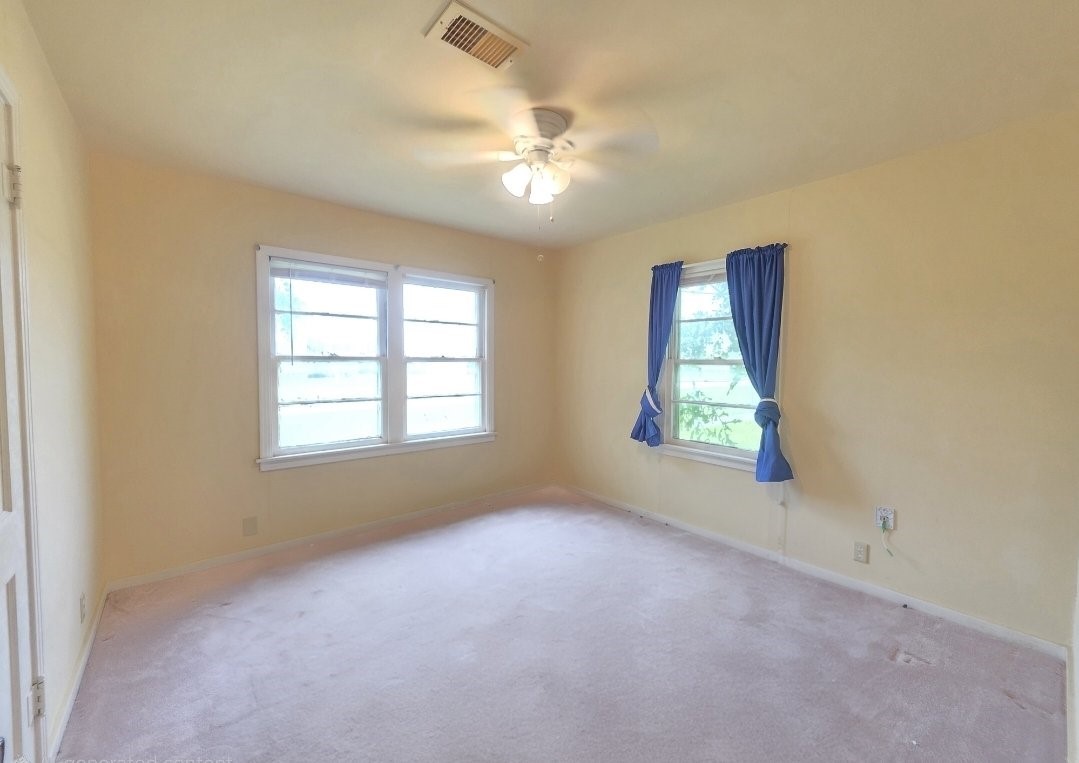 1420 Elm Avenue Property Photo 12