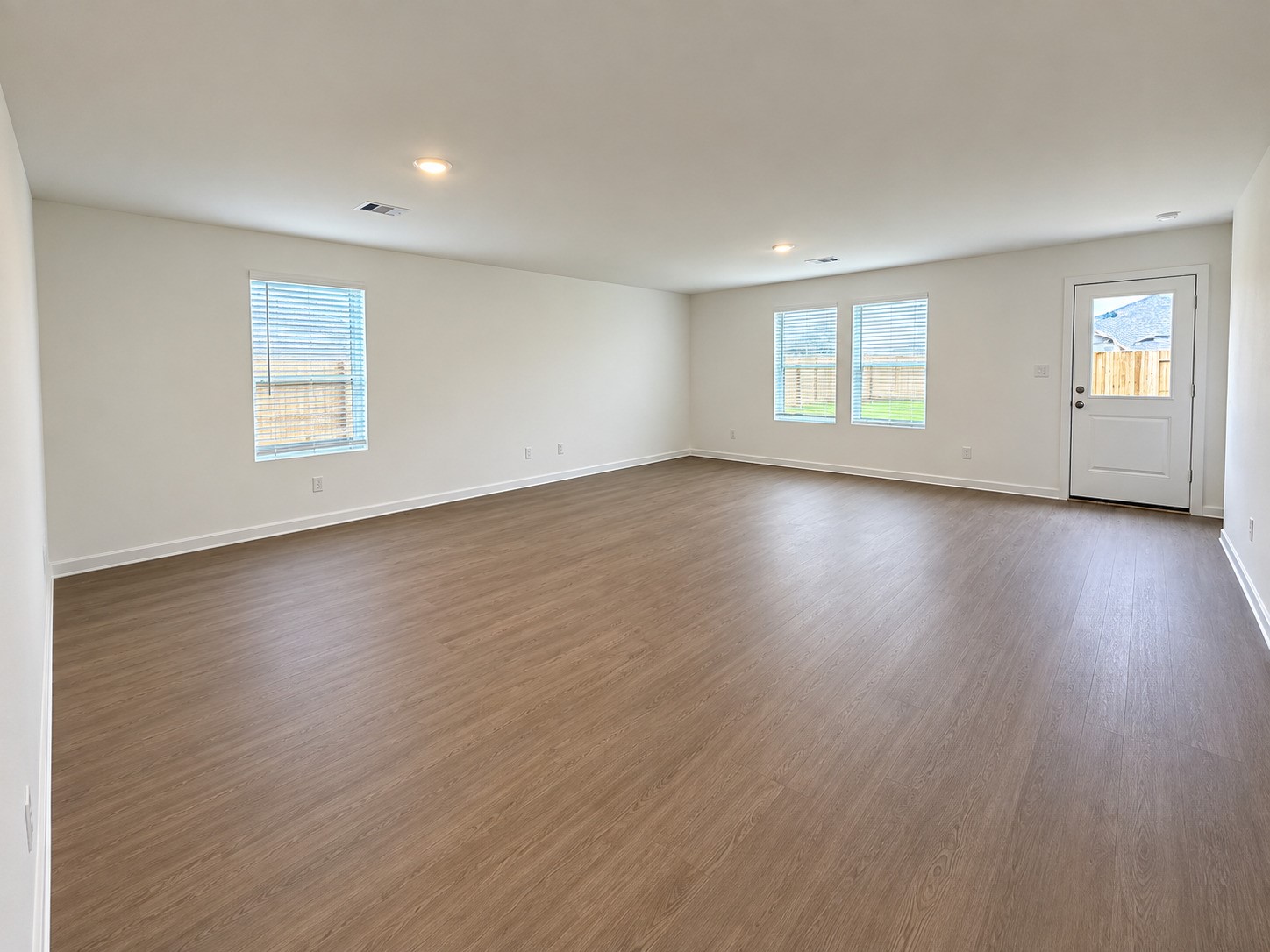 6550 Summer Azure Lane Property Photo 4
