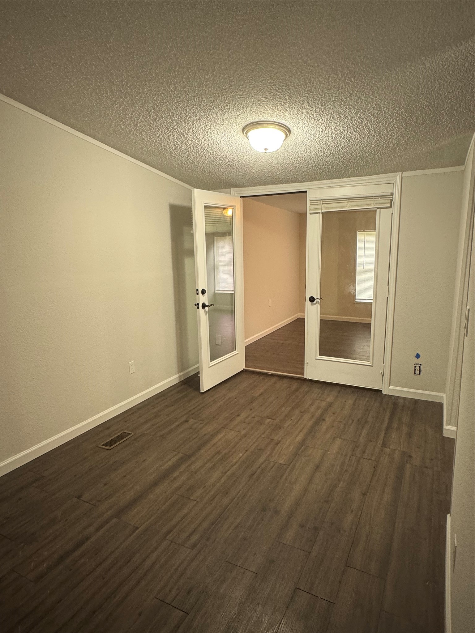 117 County Road 3794 Property Photo 6