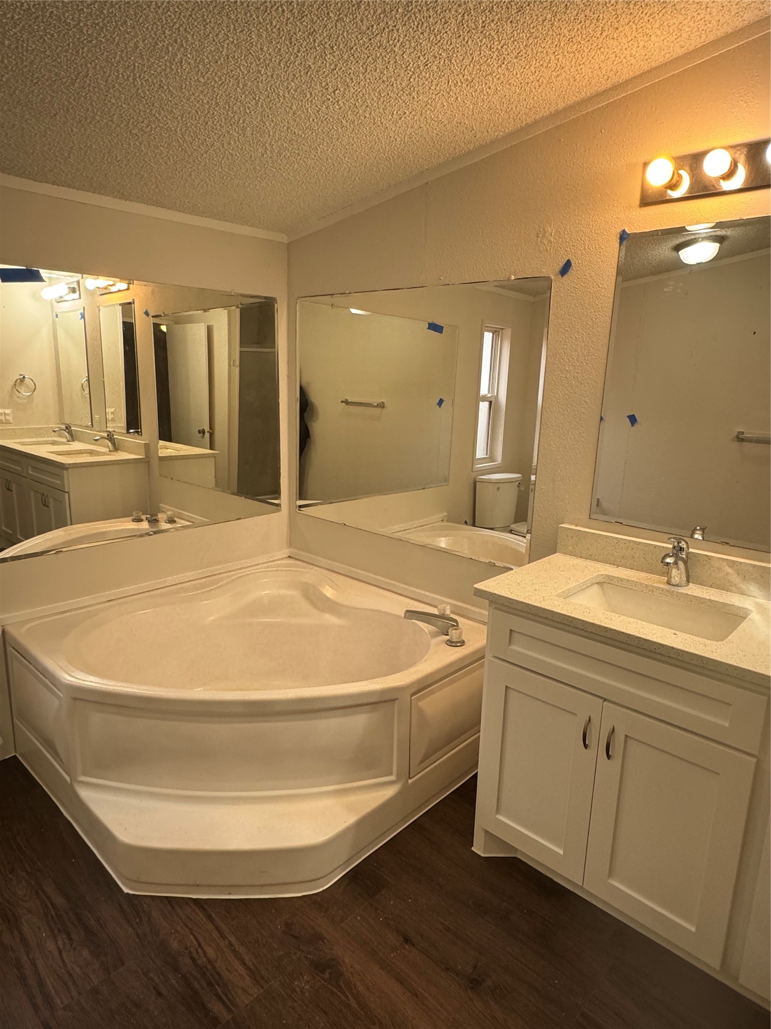 117 County Road 3794 Property Photo 16