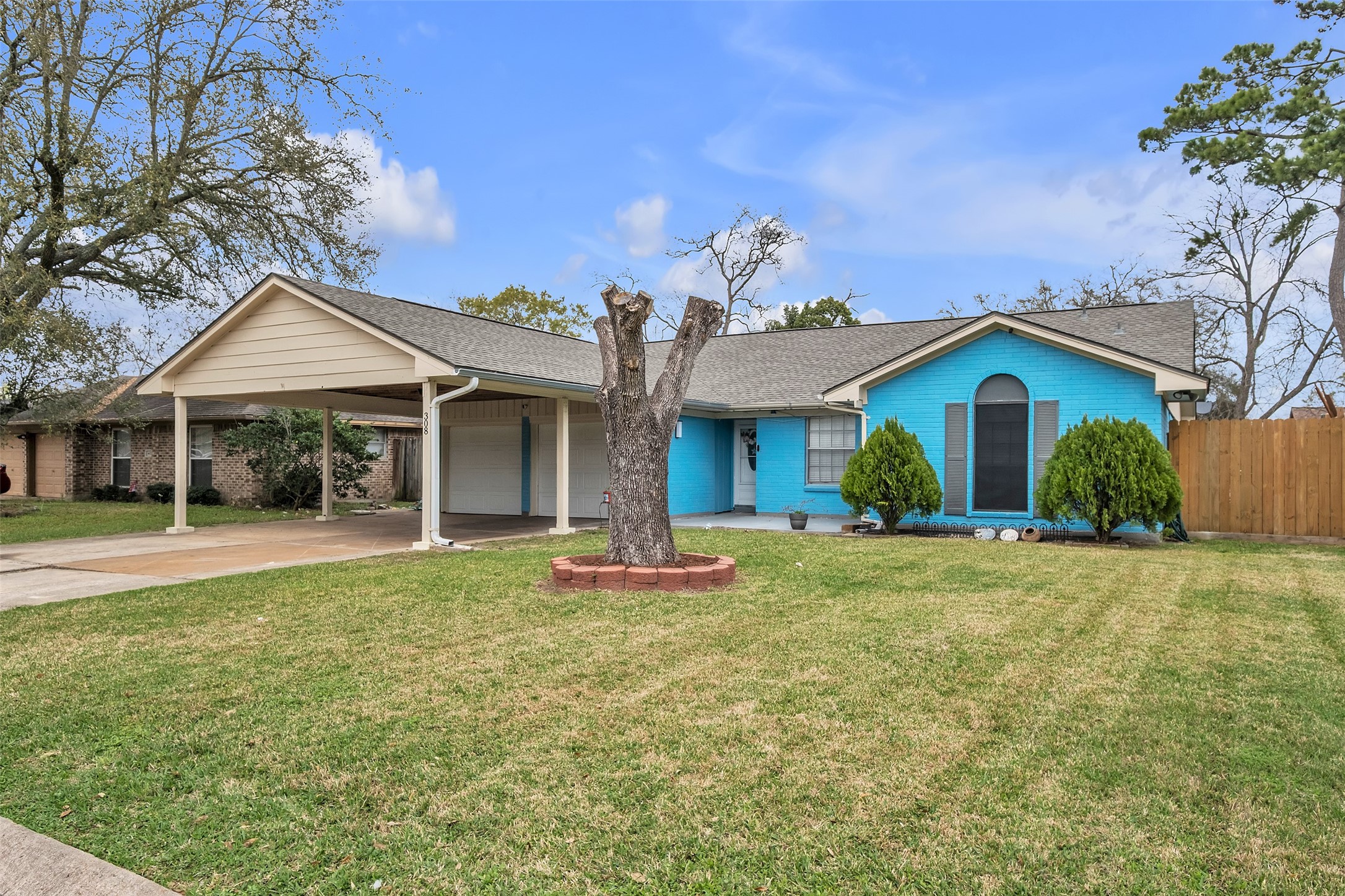308 Tiegs Street Property Photo 1