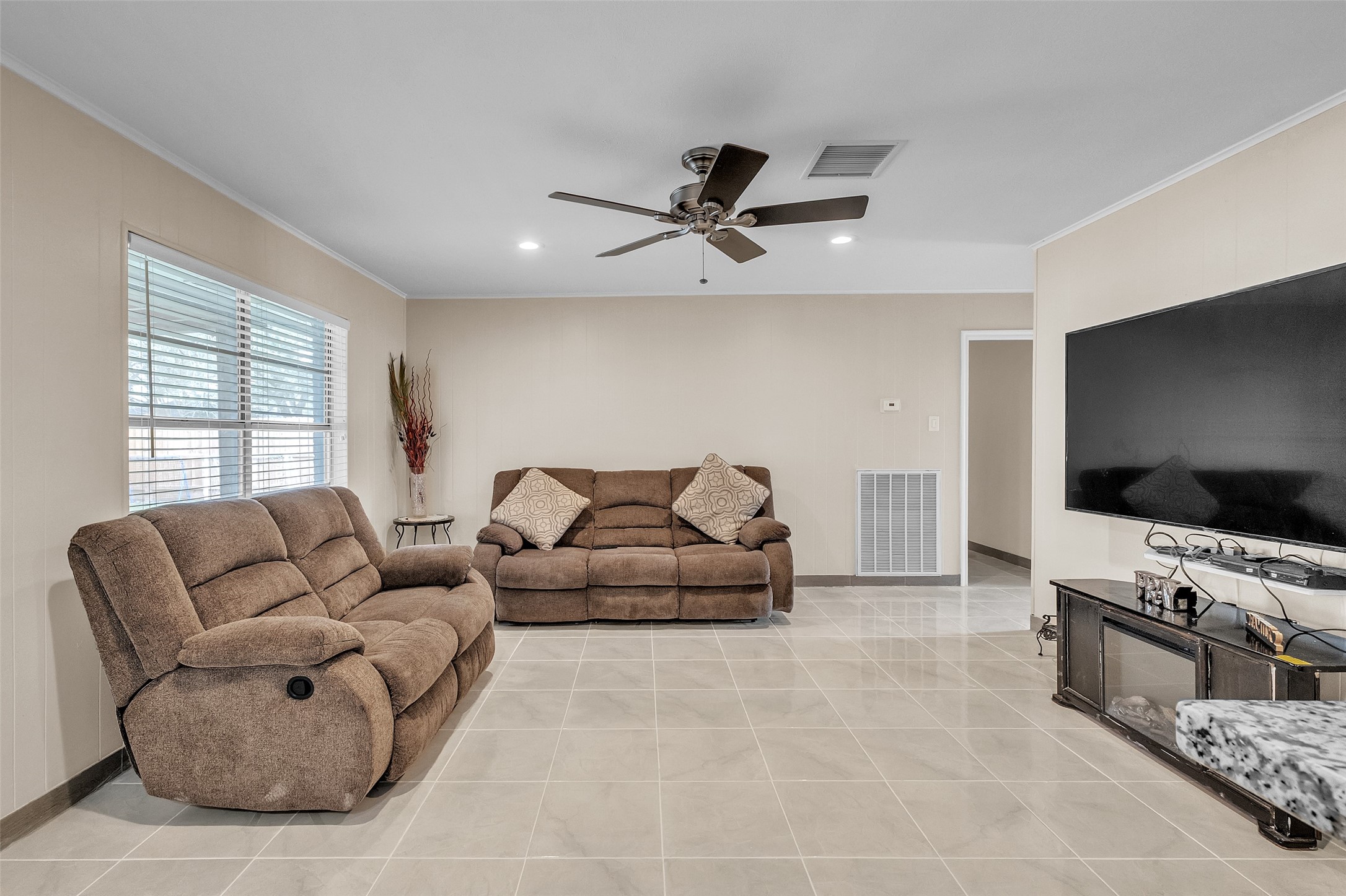 308 Tiegs Street Property Photo 5
