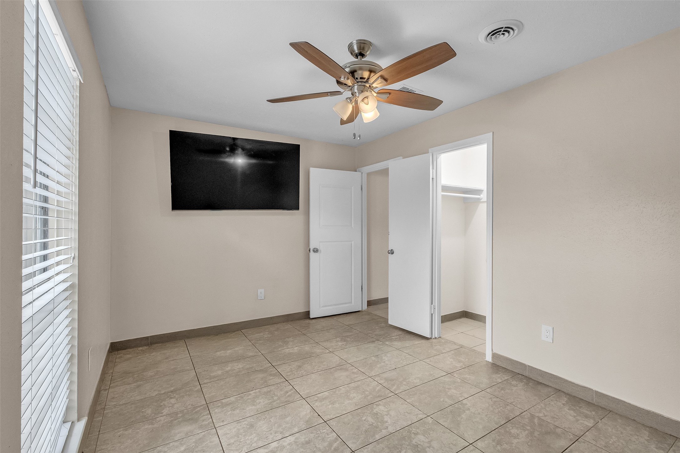 308 Tiegs Street Property Photo 14