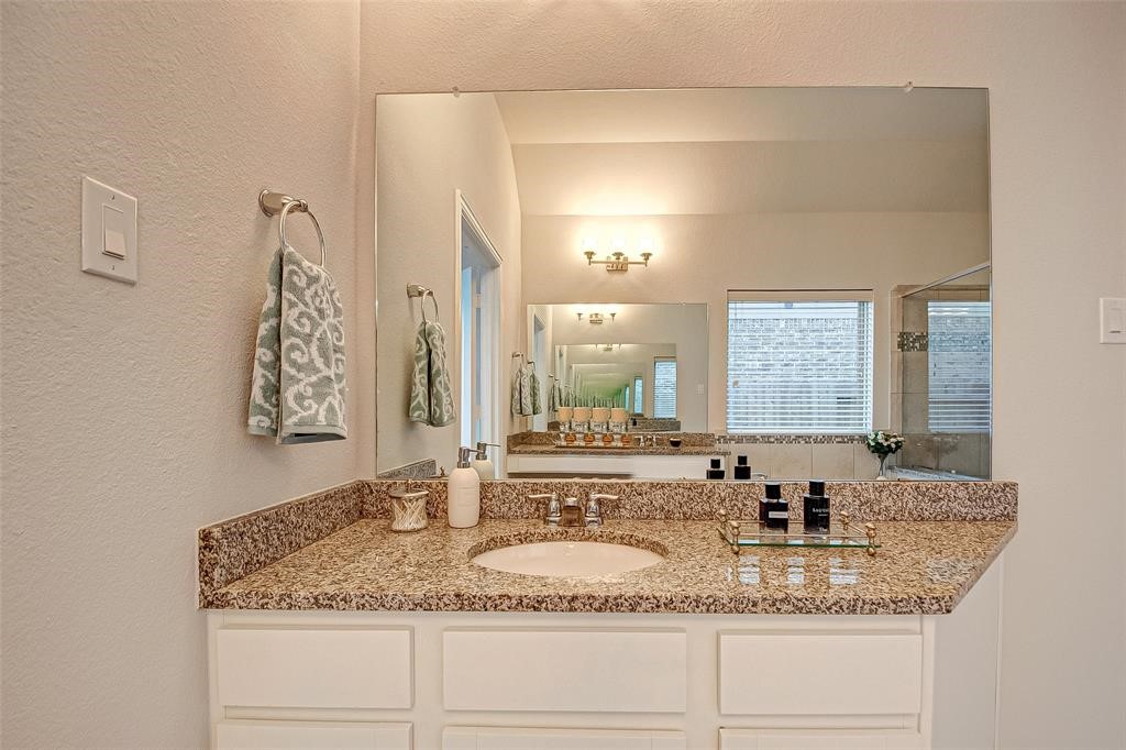 23811 Via Viale Dr Property Photo 26