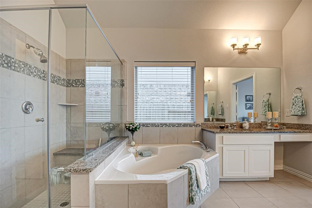 23811 Via Viale Dr Property Photo 29