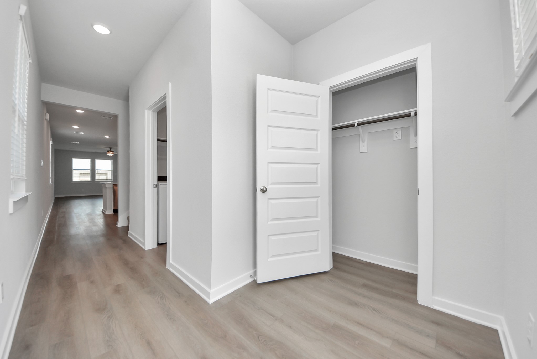 1031 Wildflower Way Drive Property Photo 3