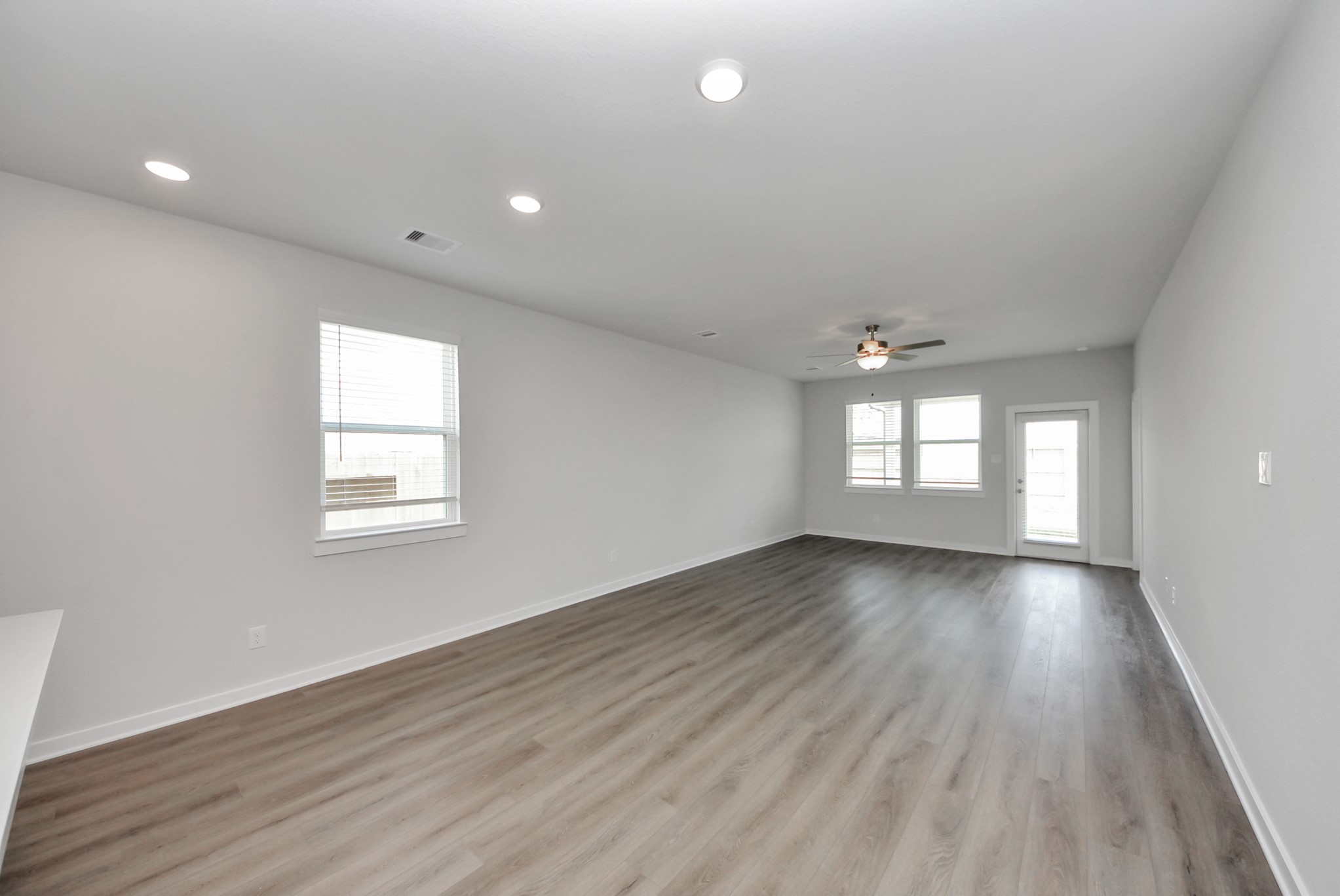 1031 Wildflower Way Drive Property Photo 13