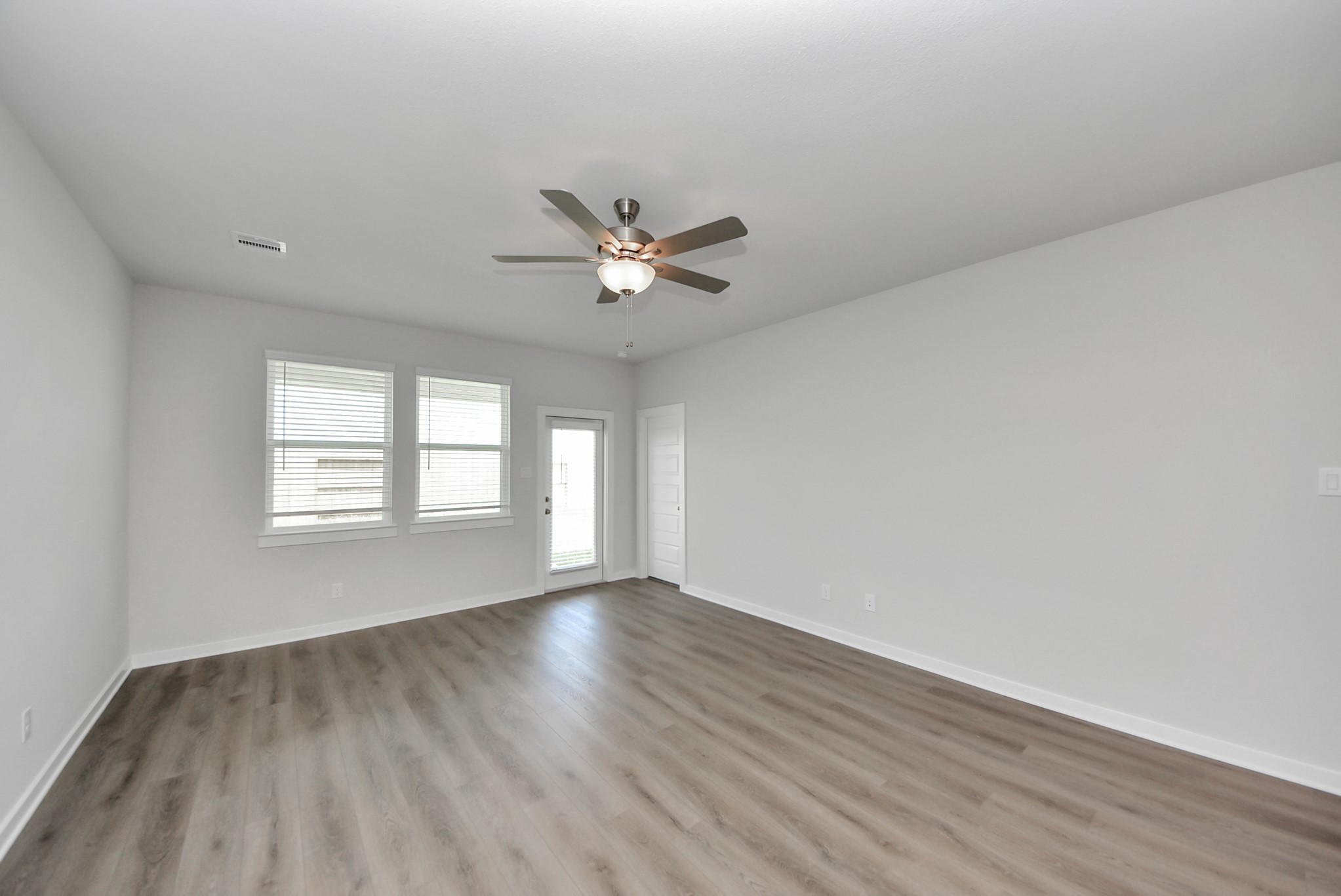1031 Wildflower Way Drive Property Photo 16