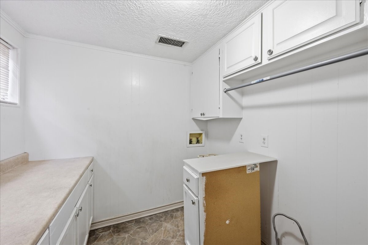 670 N 23rd Street Property Photo 10