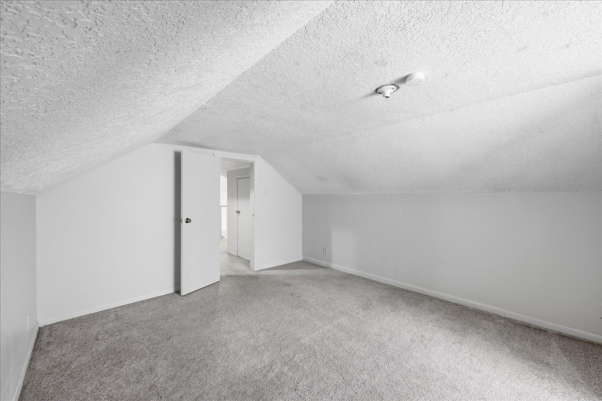 670 N 23rd Street Property Photo 22