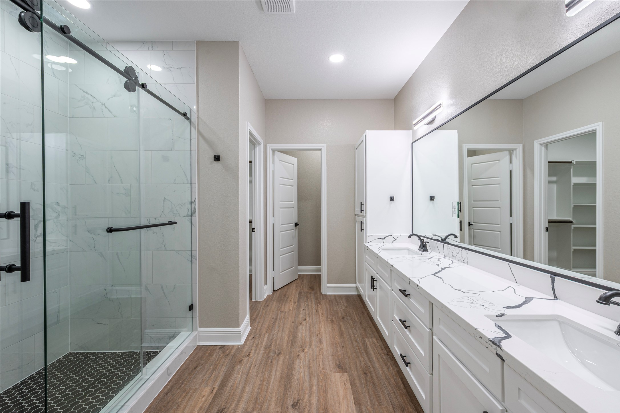 8125 Wetherby Lane Property Photo 7