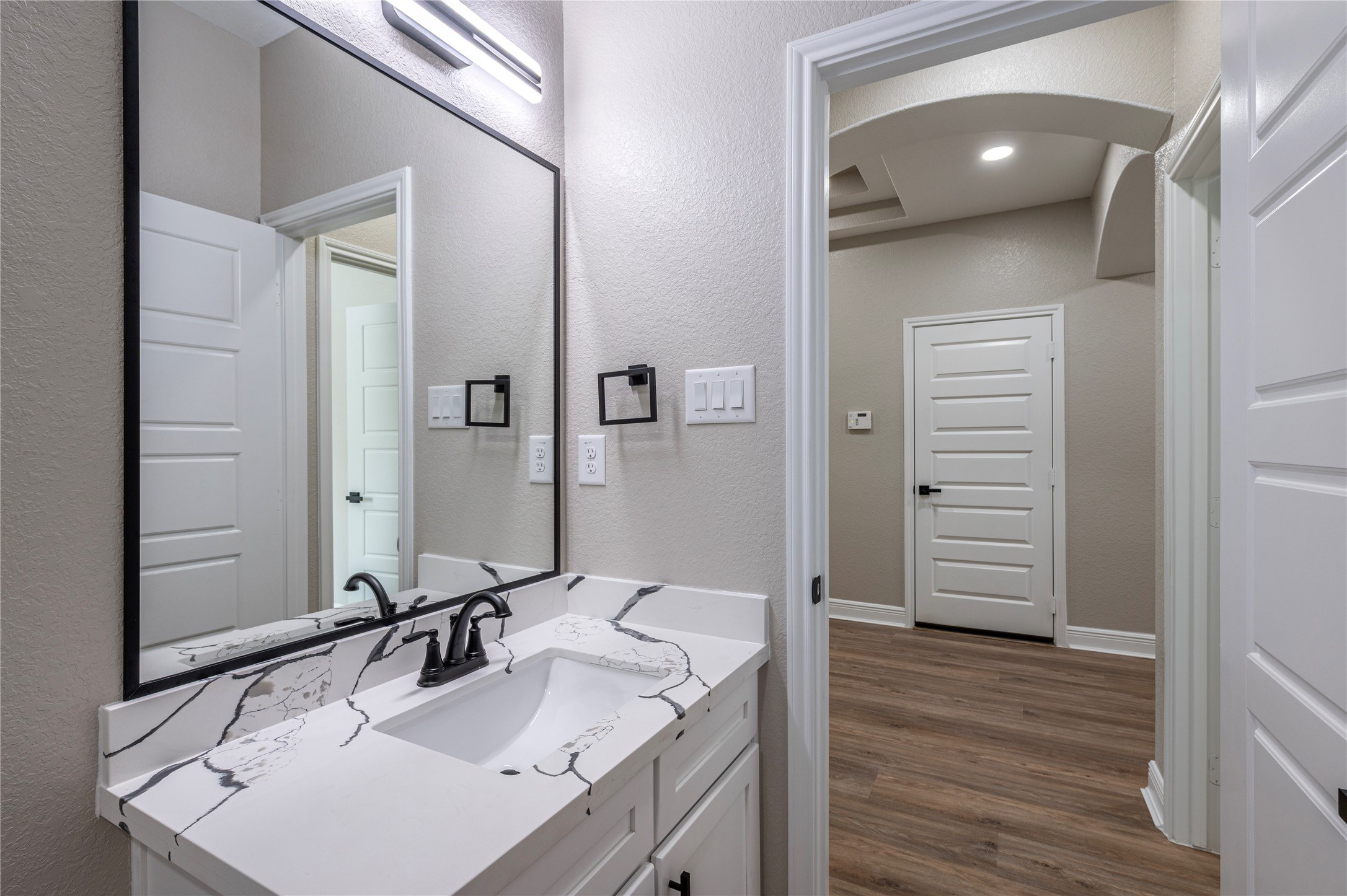 8125 Wetherby Lane Property Photo 9