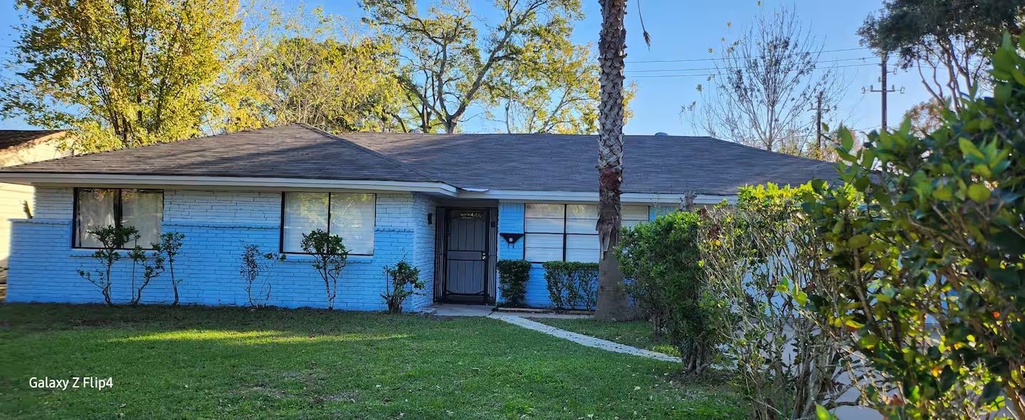 5515 W Airport Boulevard Property Photo 1