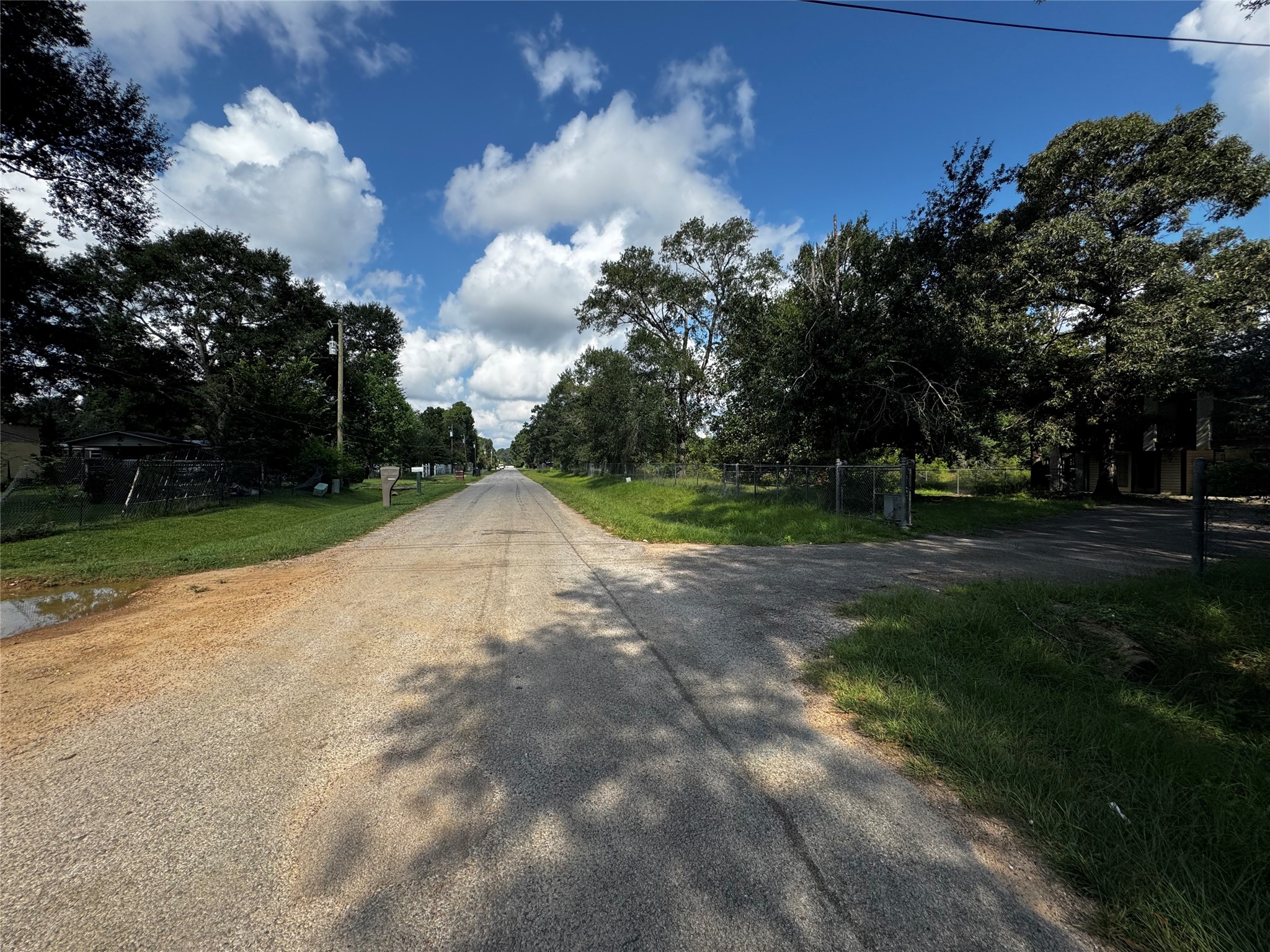 17625 Spanish Oak Property Photo 4