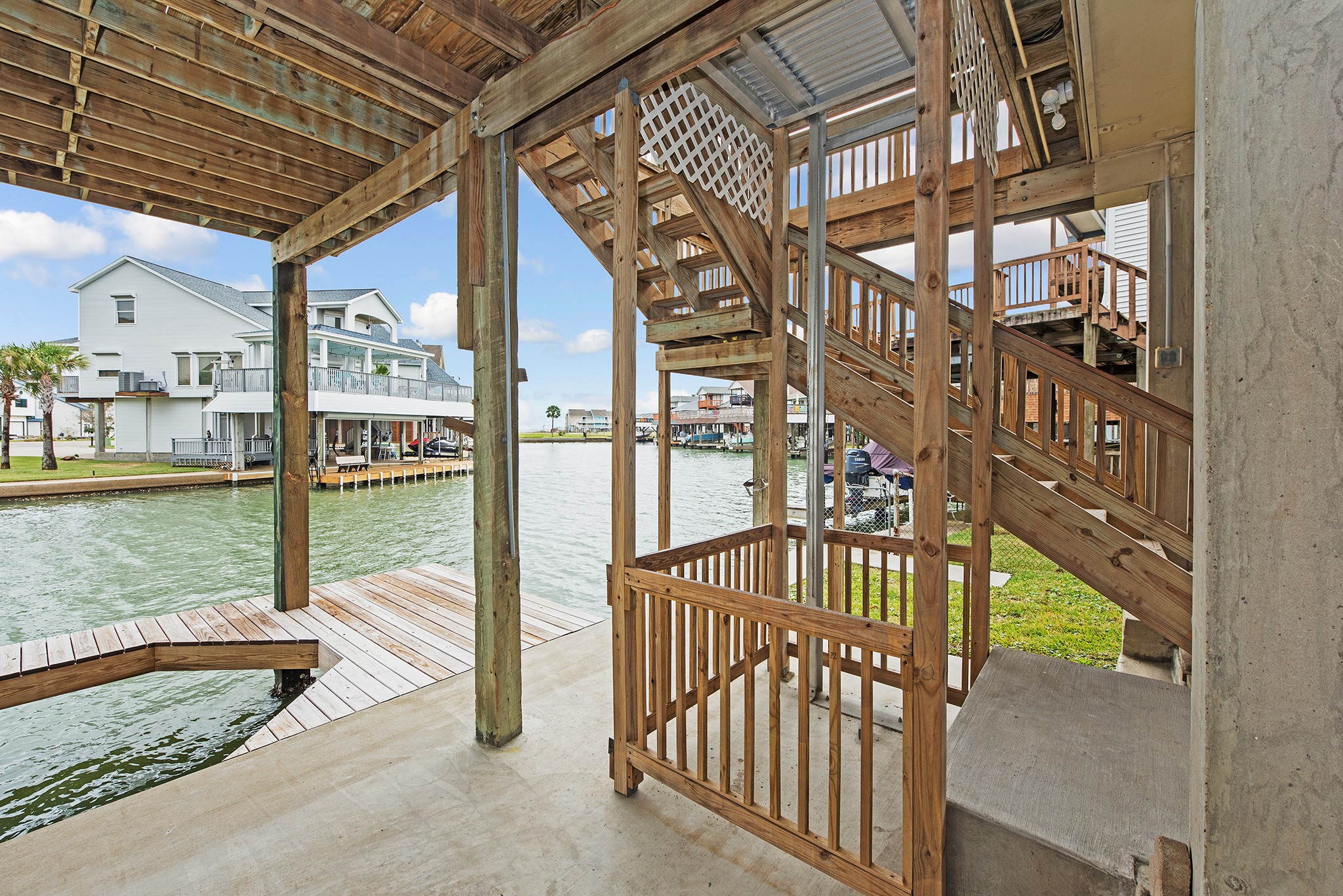 336 Admiral Circle Property Photo 40