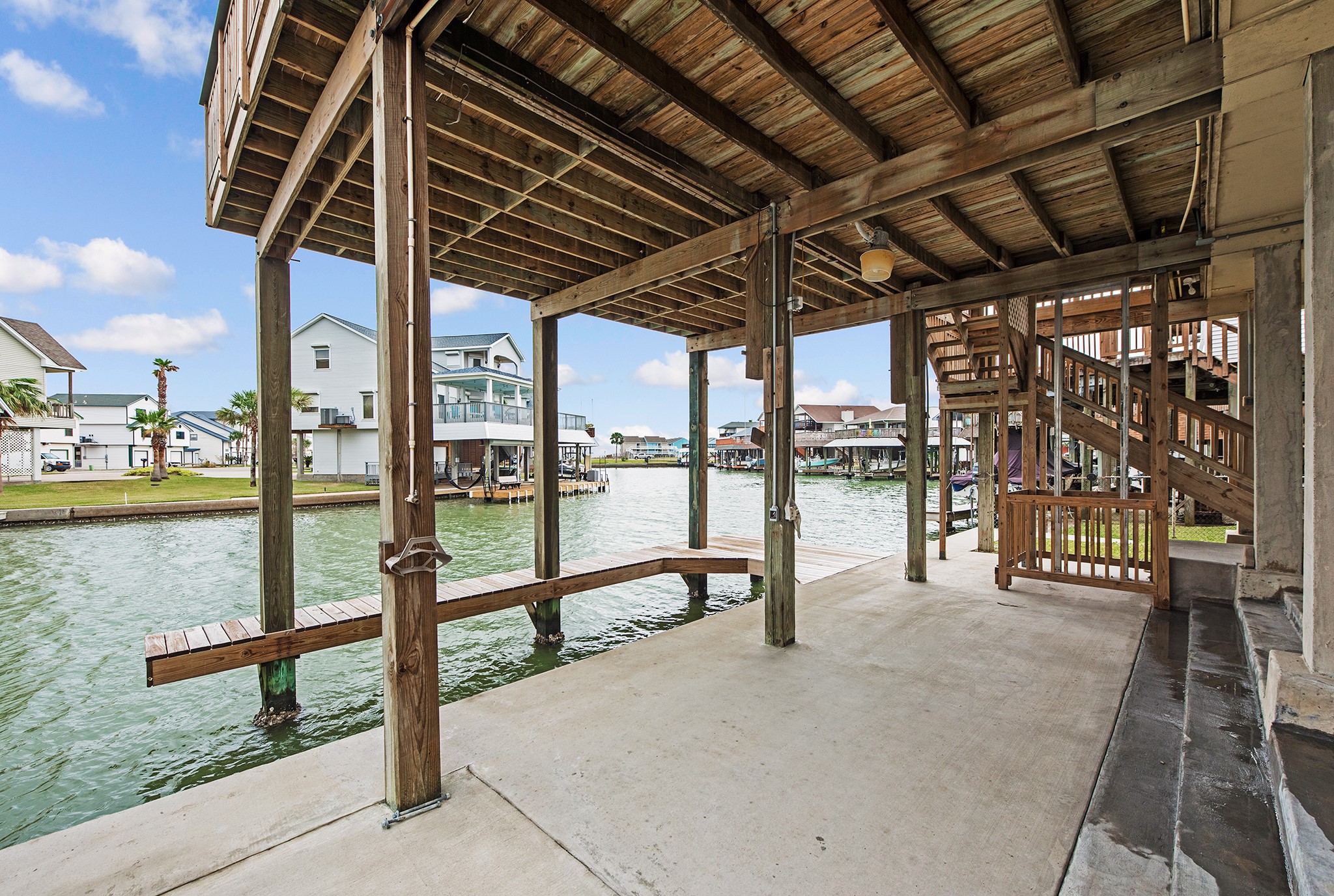 336 Admiral Circle Property Photo 42