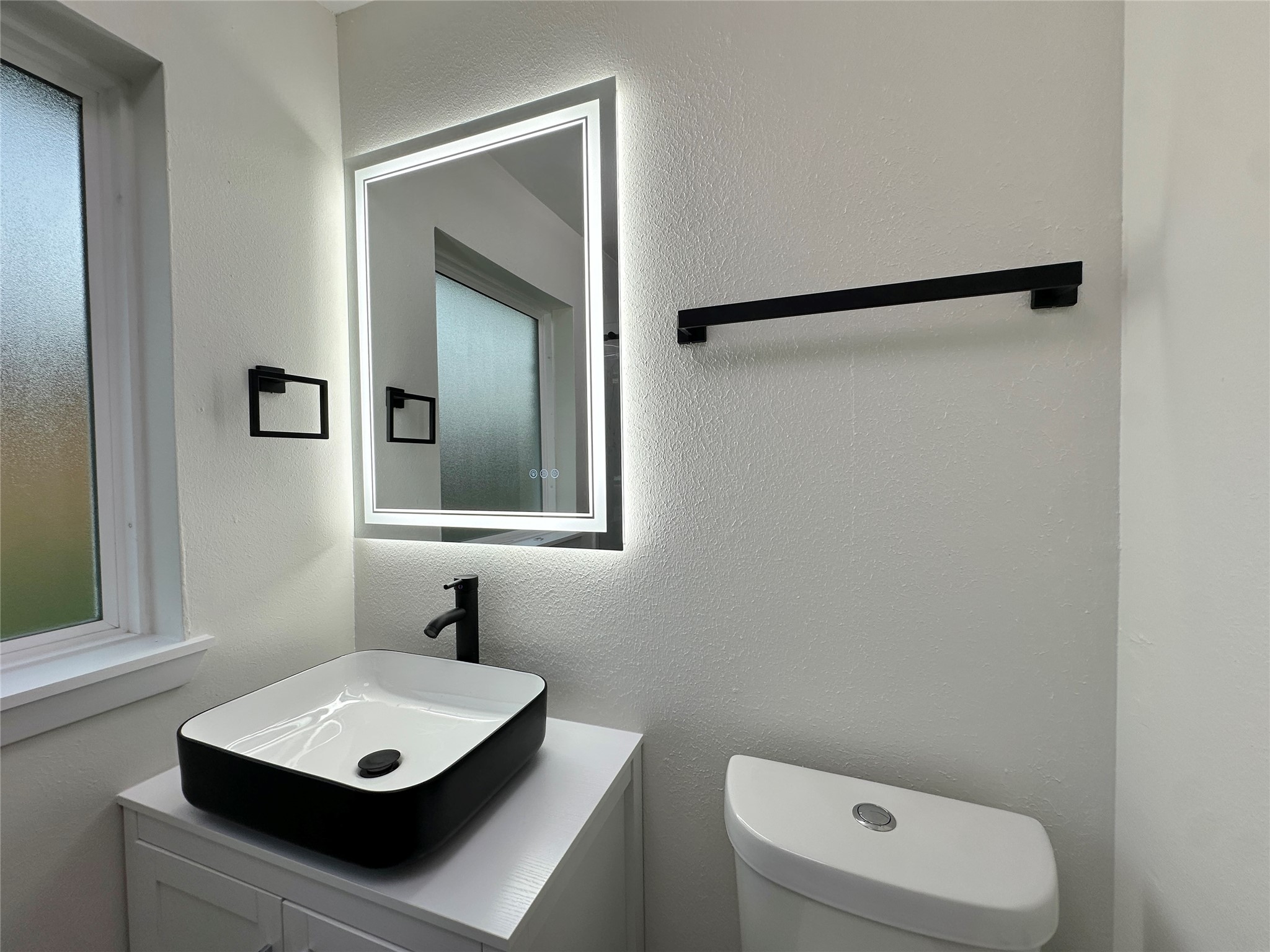 9539 Beverlyhill Street Property Photo 29