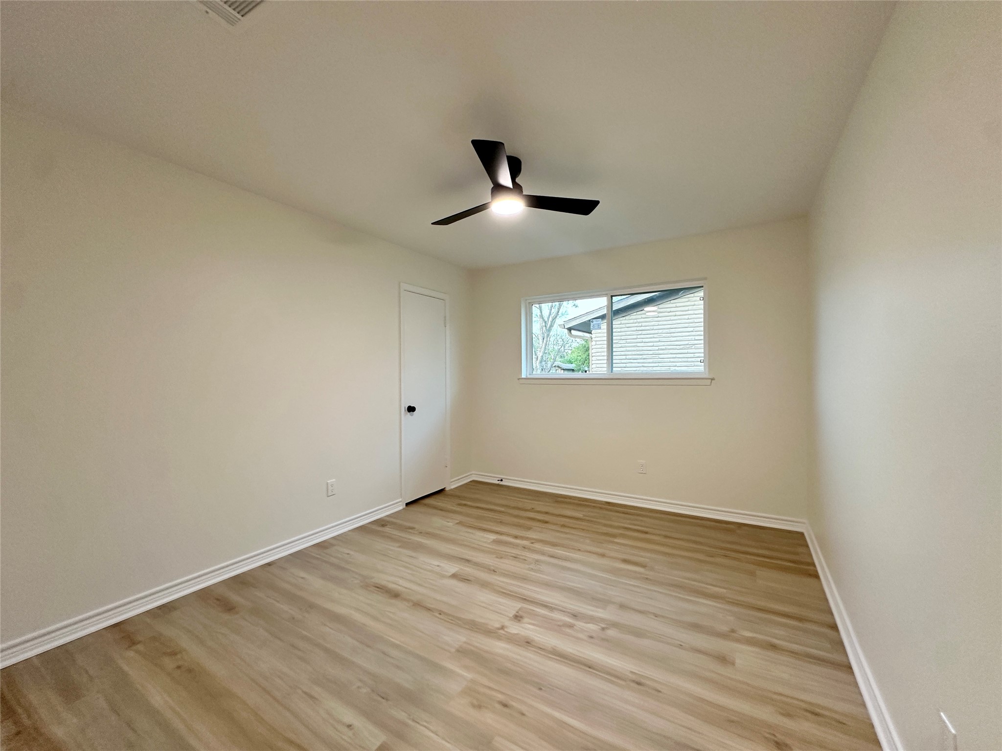 9539 Beverlyhill Street Property Photo 31