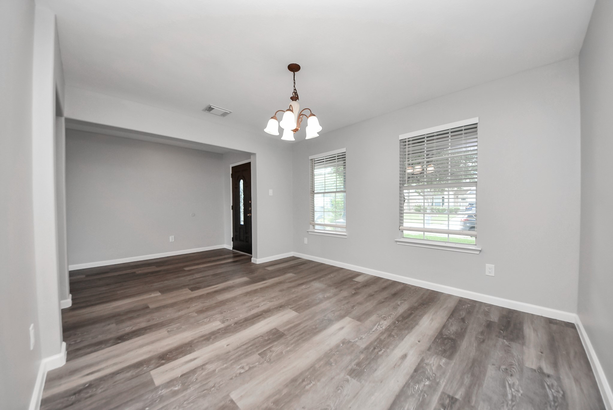 22014 Guston Hall Lane Property Photo 9