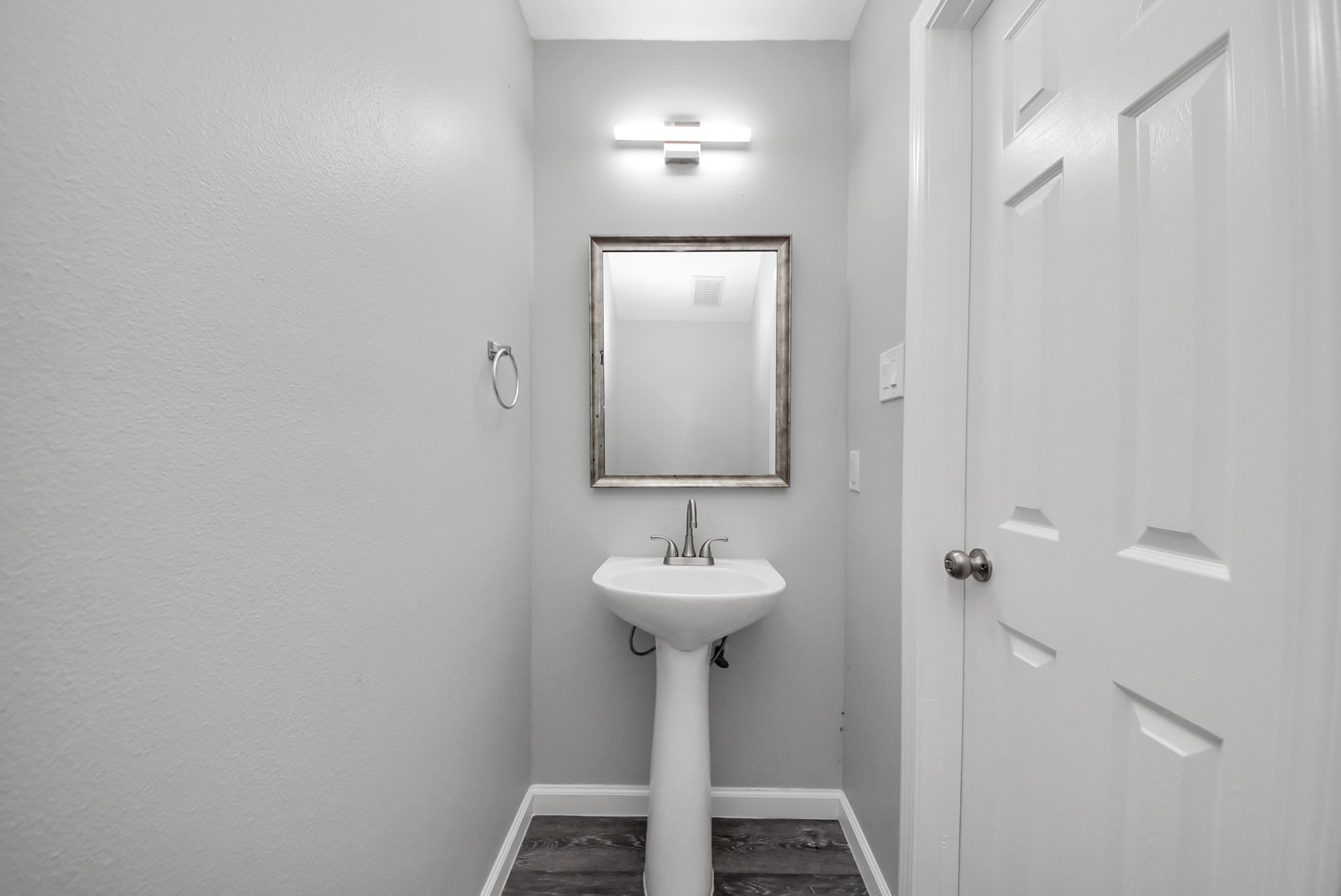 22014 Guston Hall Lane Property Photo 10
