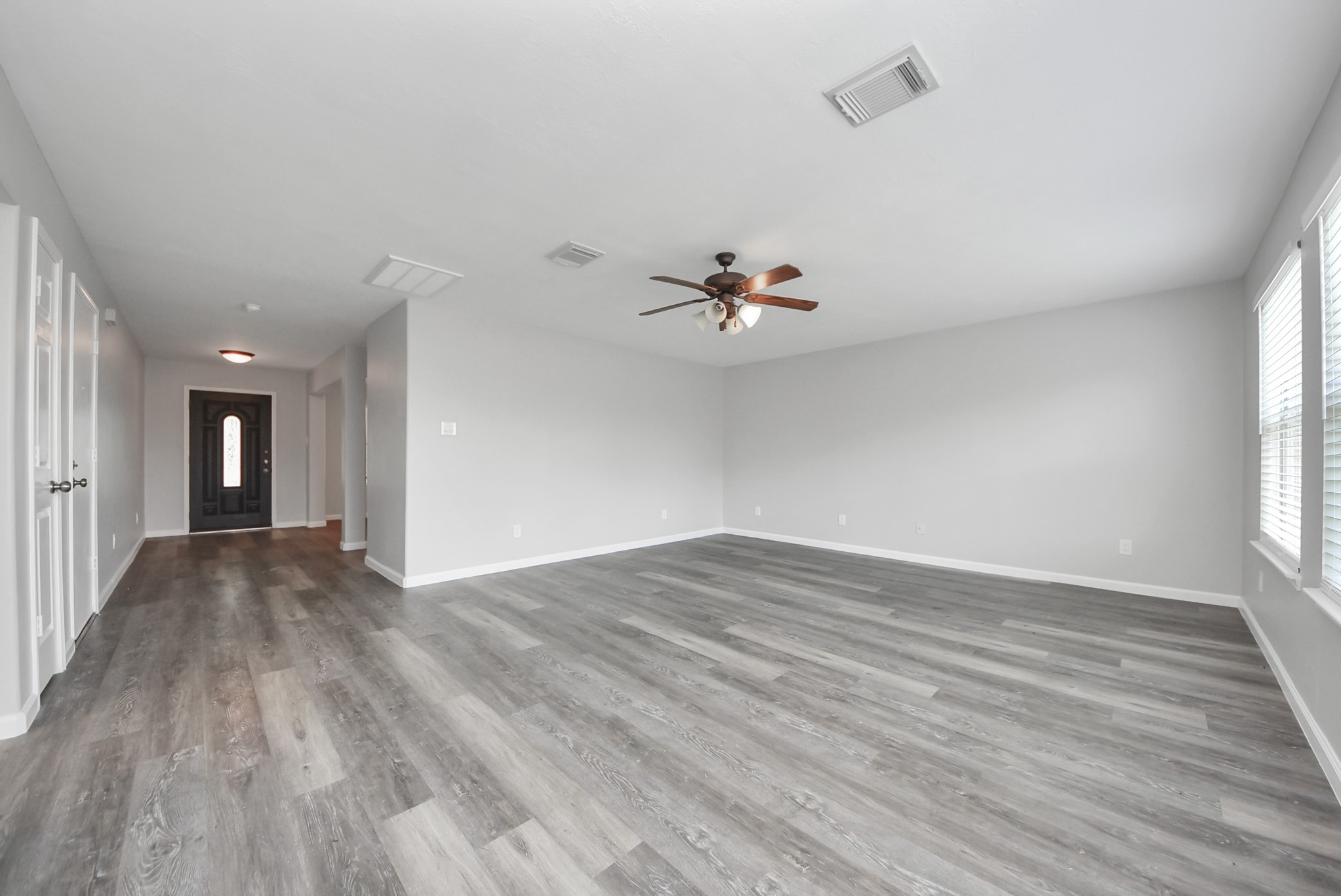 22014 Guston Hall Lane Property Photo 11
