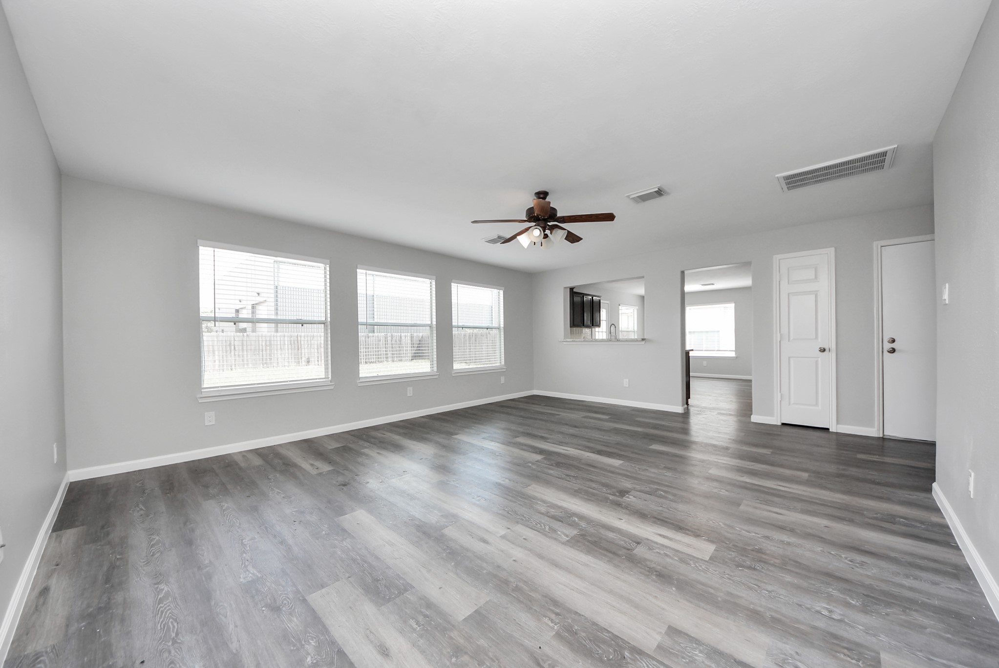 22014 Guston Hall Lane Property Photo 12