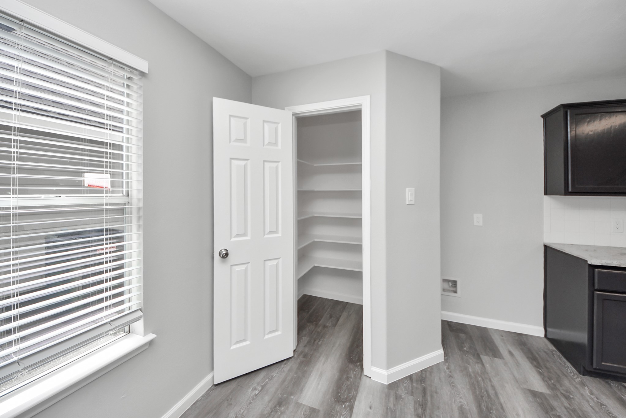 22014 Guston Hall Lane Property Photo 16