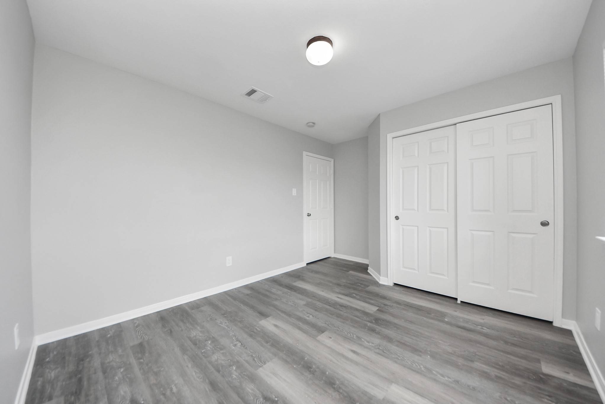 22014 Guston Hall Lane Property Photo 24
