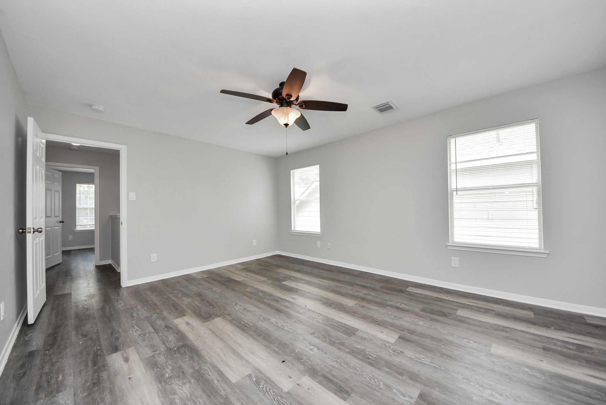 22014 Guston Hall Lane Property Photo 25
