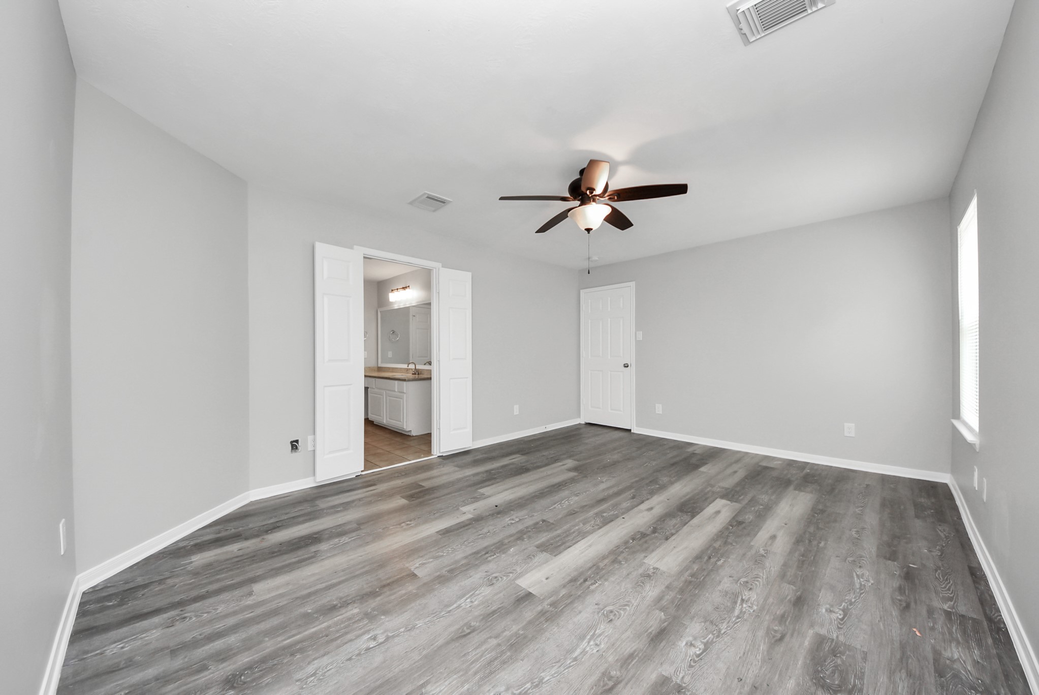 22014 Guston Hall Lane Property Photo 26