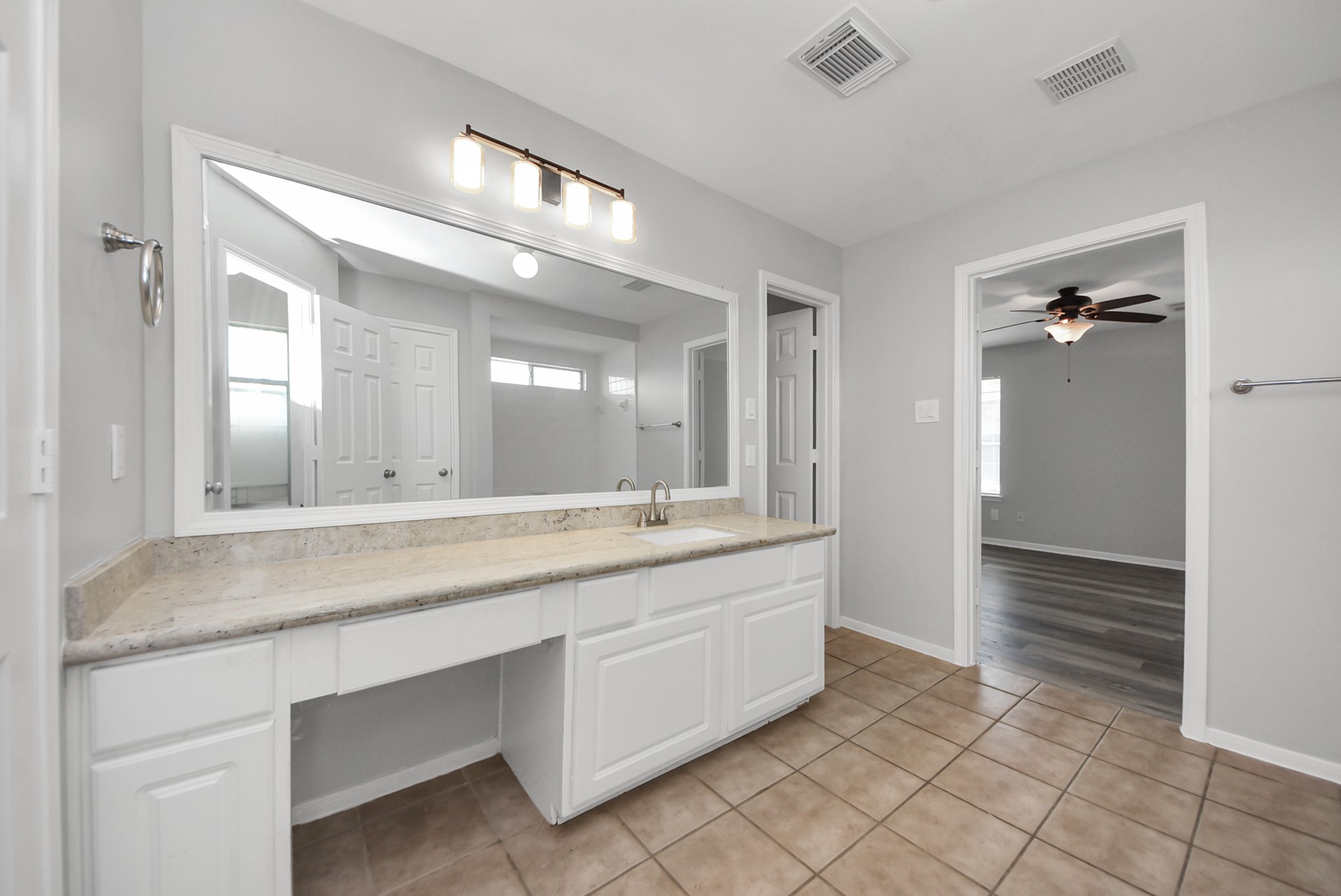 22014 Guston Hall Lane Property Photo 28