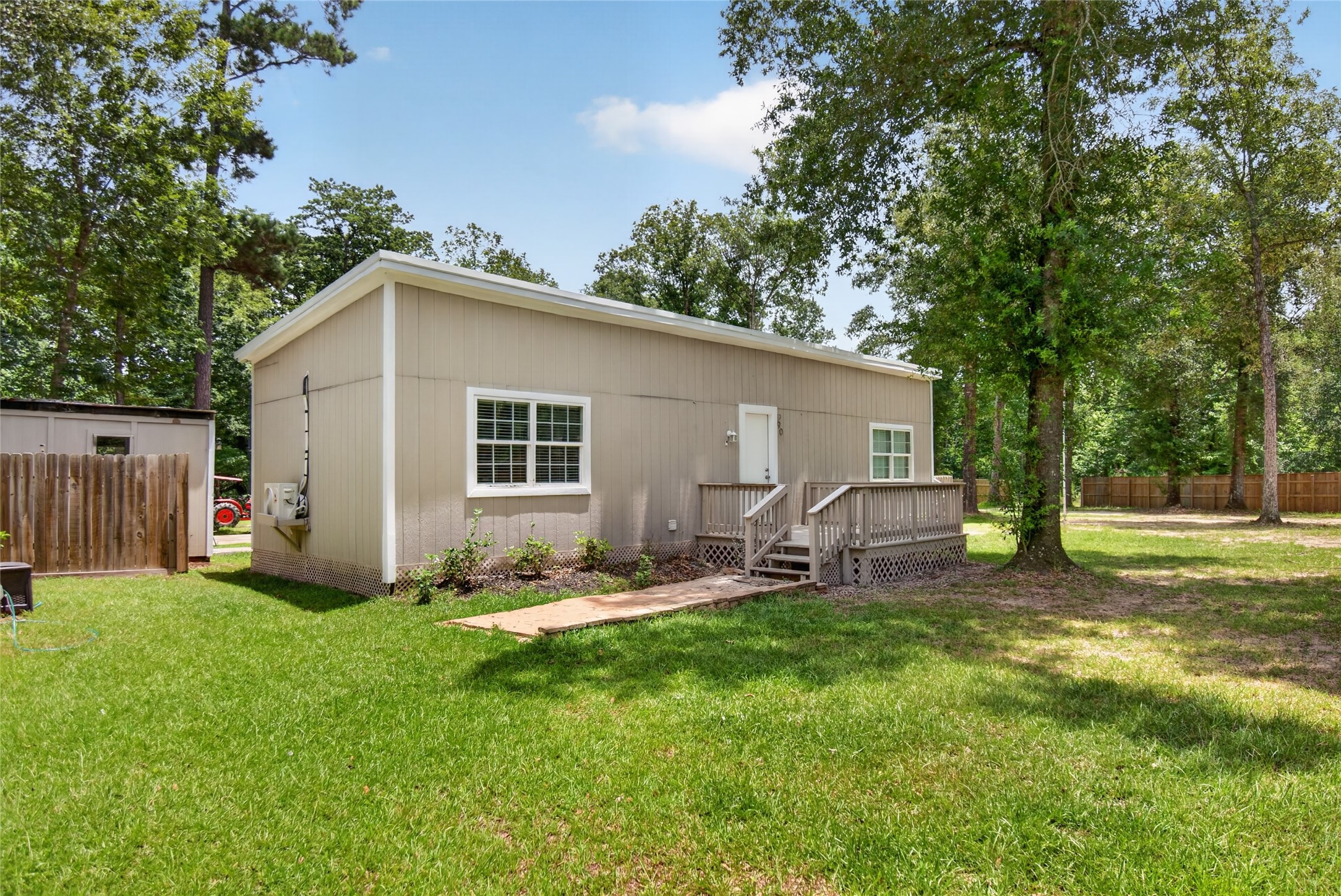 290 Magnolia Road Property Photo 1