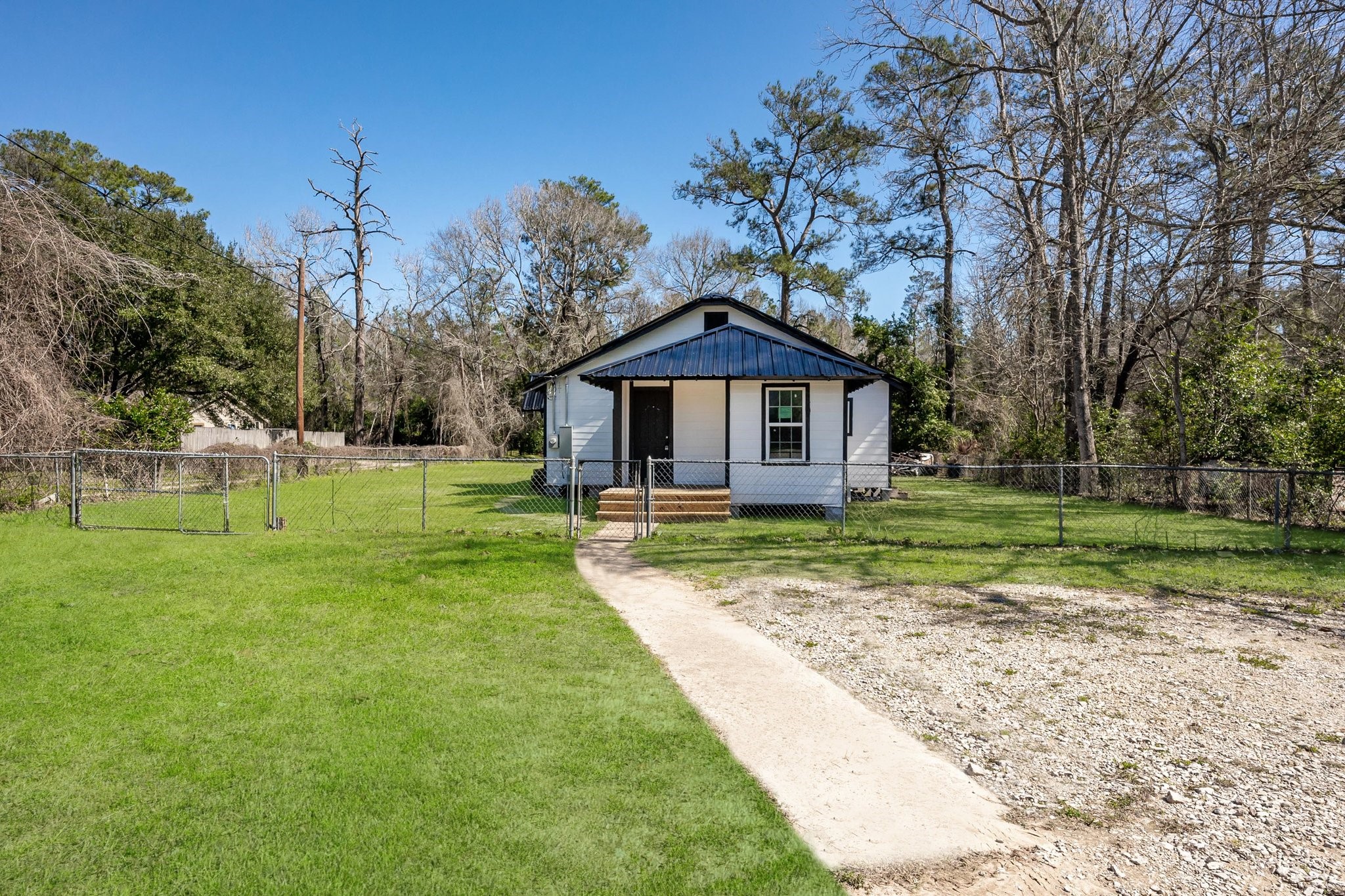 16921 Main Street Property Photo 1