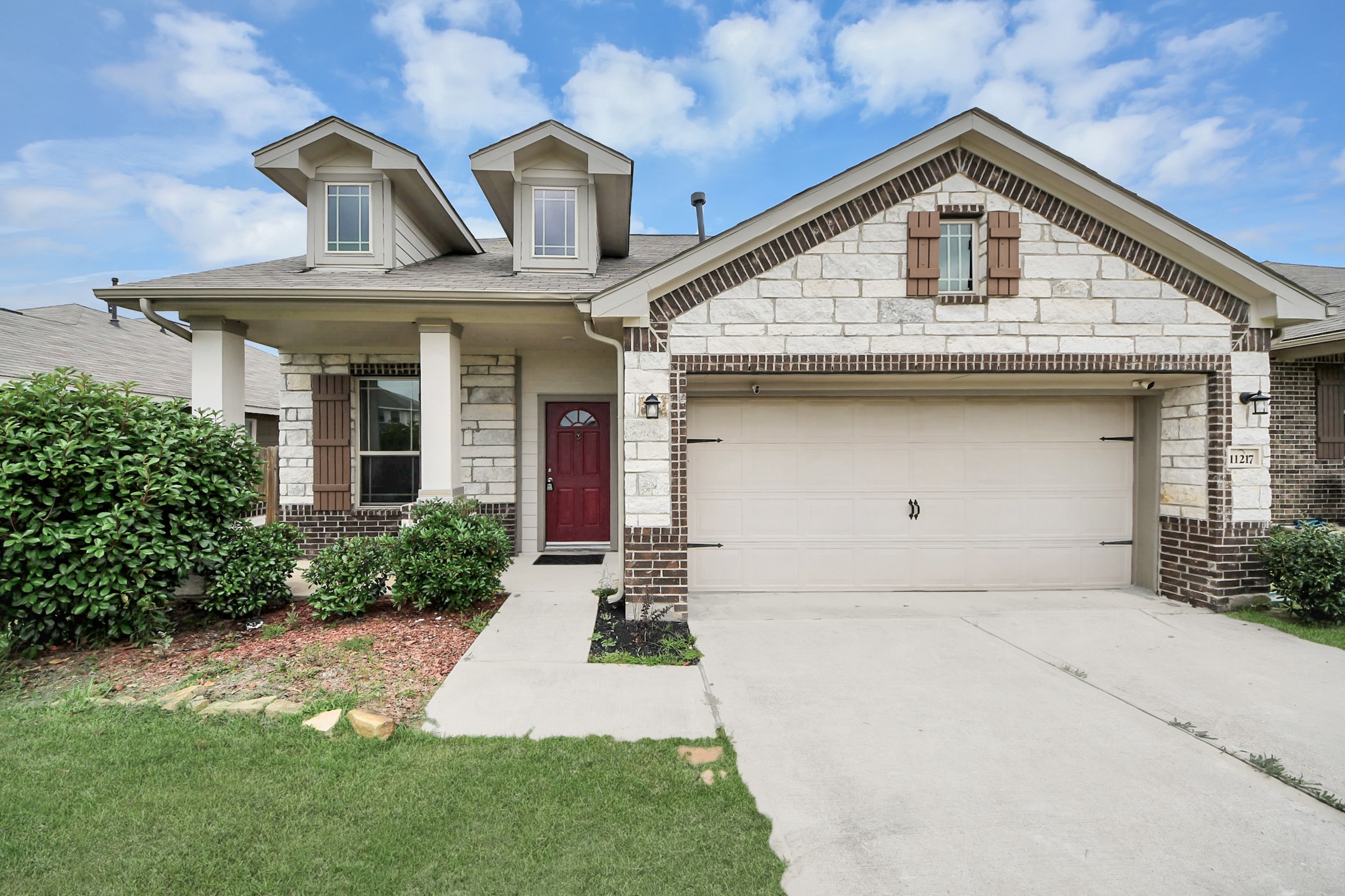 11217 Danny Lane Property Photo 4