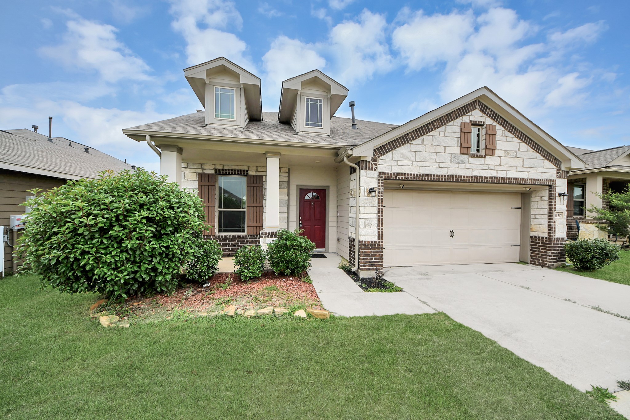 11217 Danny Lane Property Photo 5