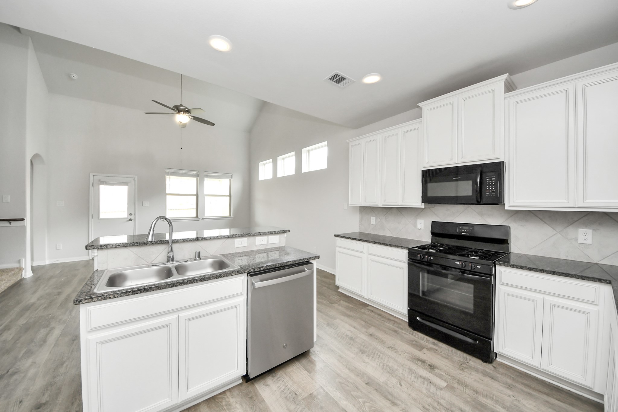 11217 Danny Lane Property Photo 15