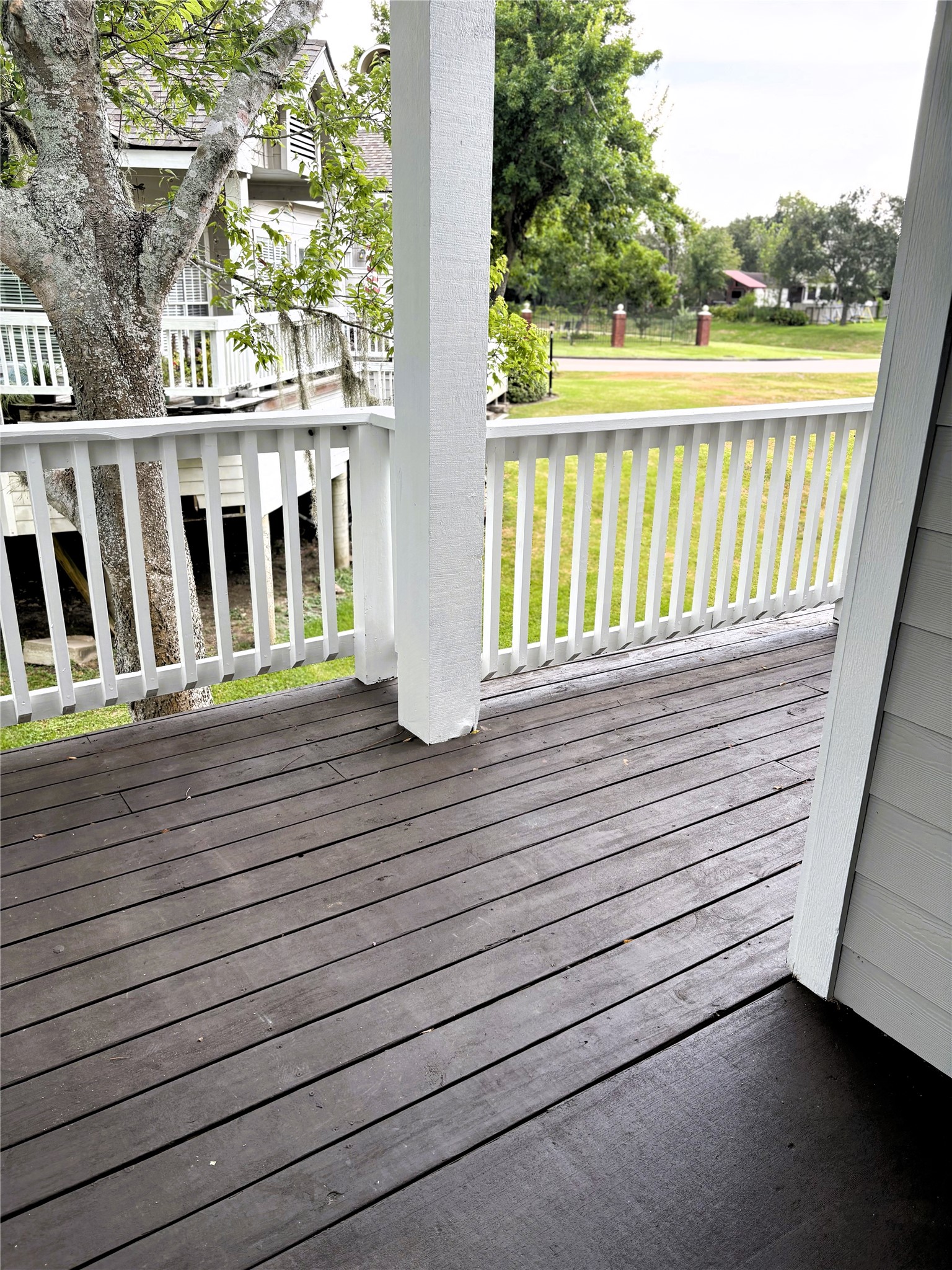 111 Dunbar Estates Drive 903 Property Photo 6